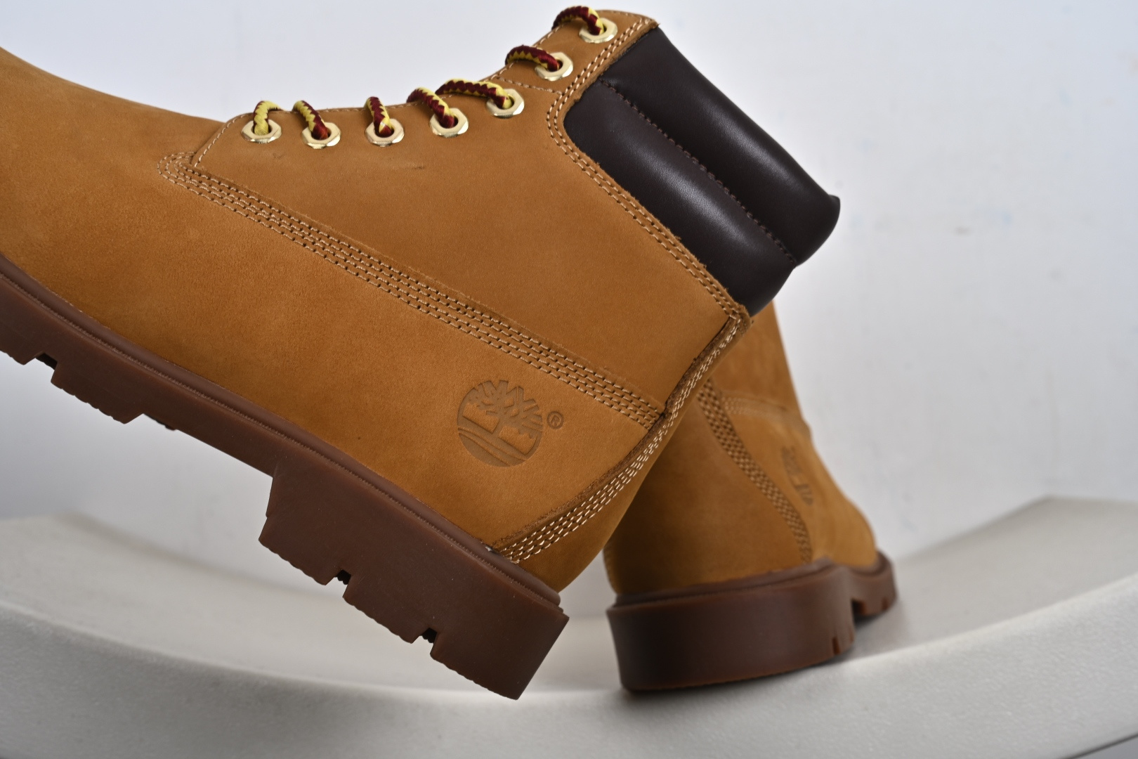 Ice Studios x Timberland添柏岚天伯伦 6-Inch 户外麂皮靴 TB011230-Top High Quatity Cheap Sneakers Fashion Clothing Clothes Bags handbags Shoes of all Brand wholesale With The best Quality And Beautiful Price from China Factory Chinese suppliers wholesaler seller Ice Studios x Timberland添柏岚天伯伦 6-Inch 户外麂皮靴 TB011230