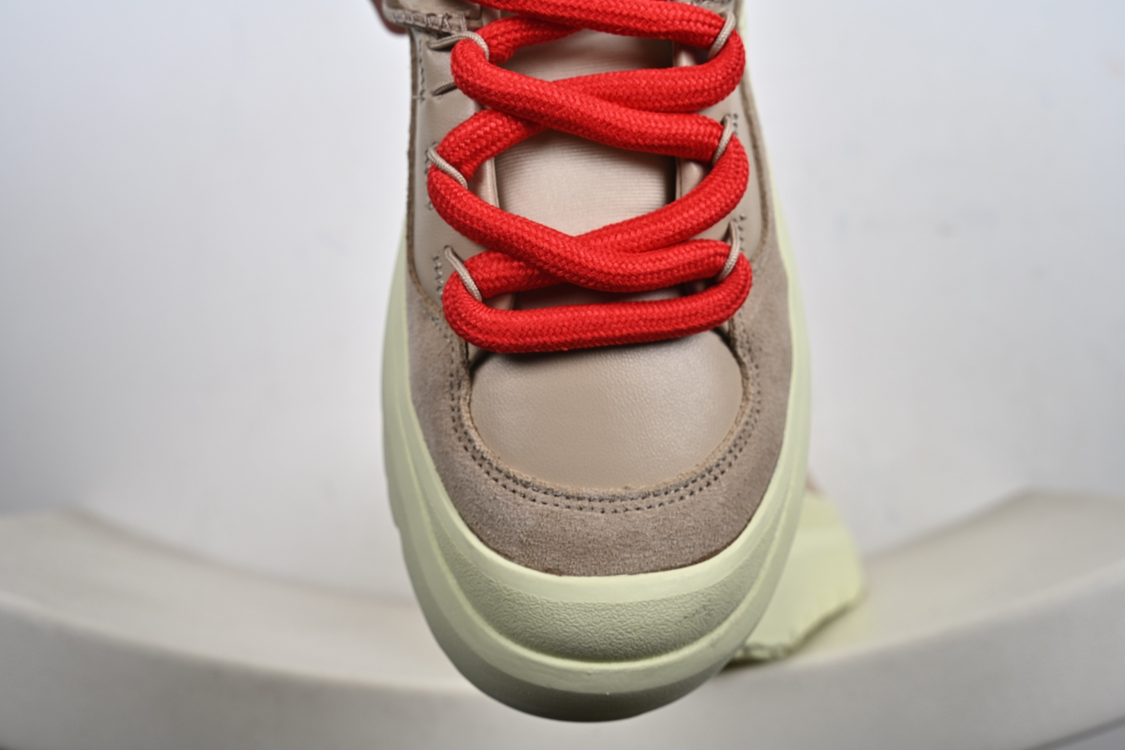 UGG Heritage Utilty Sneaker 中性羊绒雪地面包鞋 1170910