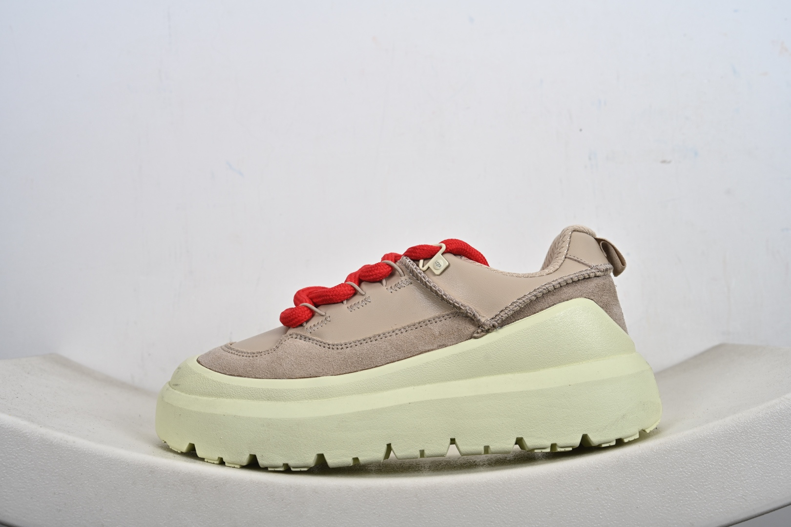 UGG Heritage Utilty Sneaker 中性羊绒雪地面包鞋 1170910
