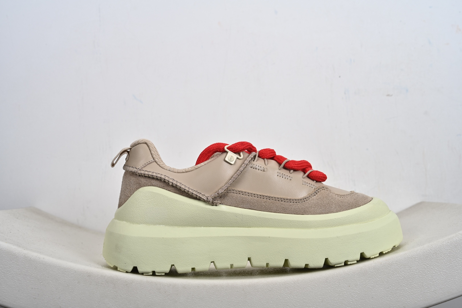 UGG Heritage Utilty Sneaker 中性羊绒雪地面包鞋 1170910