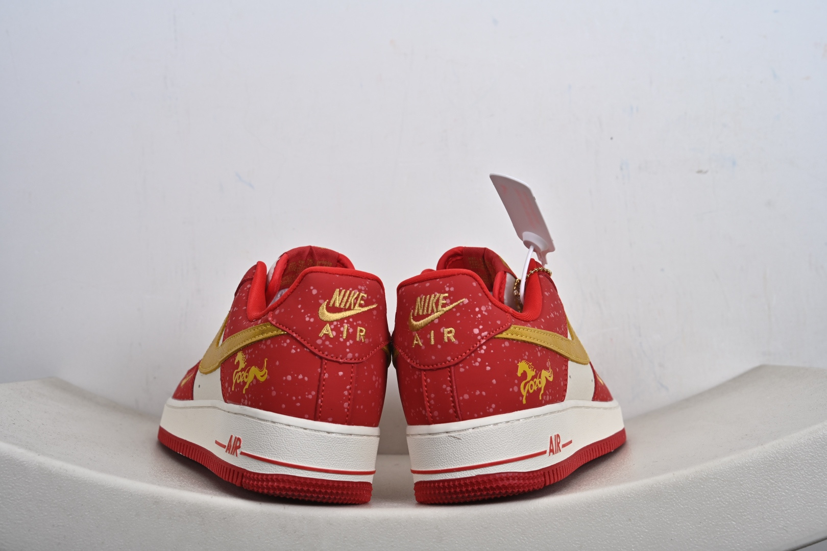 定制版 高端定制Air Force 1 '07 Low “马年限定联名------白红金泼墨” DF0188-131-Top High Quatity Cheap Sneakers Fashion Clothing Clothes Bags handbags Shoes of all Brand wholesale With The best Quality And Beautiful Price from China Factory Chinese suppliers wholesaler seller 定制版 高端定制Air Force 1 '07 Low “马年限定联名------白红金泼墨” DF0188-131