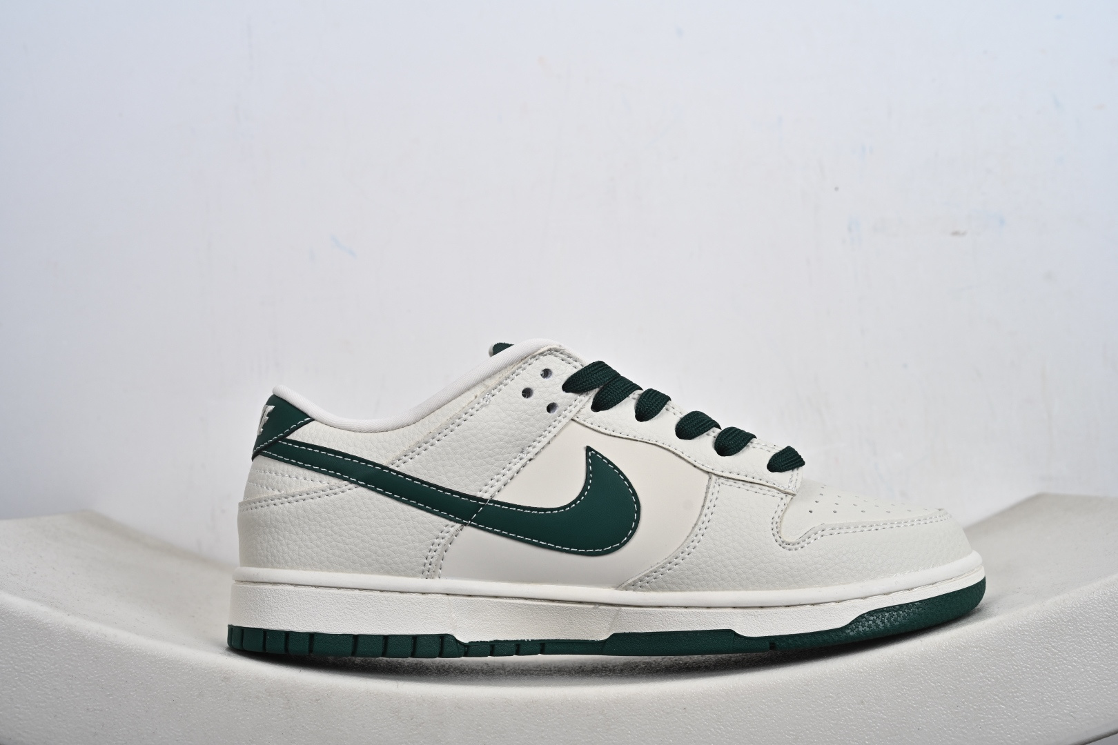 Nike Dunk Low Retro ‘DIY高端定制’耐克 低帮休闲运动板鞋 SJ8888-007-Top High Quatity Cheap Sneakers Fashion Clothing Clothes Bags handbags Shoes of all Brand wholesale With The best Quality And Beautiful Price from China Factory Chinese suppliers wholesaler seller Nike Dunk Low Retro ‘DIY高端定制’耐克 低帮休闲运动板鞋 SJ8888-007