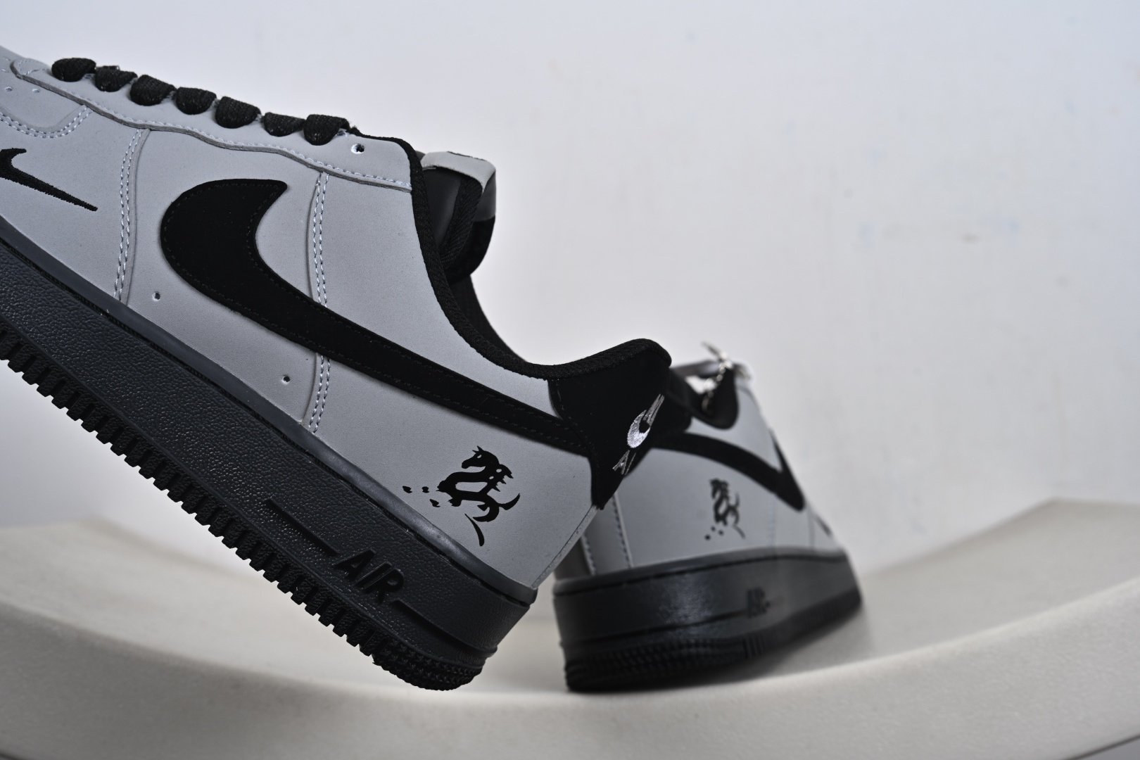 NIke Air Force 1 '07 Low 空军一号低帮 运动鞋 休闲鞋 IH1401-100-Top High Quatity Cheap Sneakers Fashion Clothing Clothes Bags handbags Shoes of all Brand wholesale With The best Quality And Beautiful Price from China Factory Chinese suppliers wholesaler seller NIke Air Force 1 '07 Low 空军一号低帮 运动鞋 休闲鞋 IH1401-100