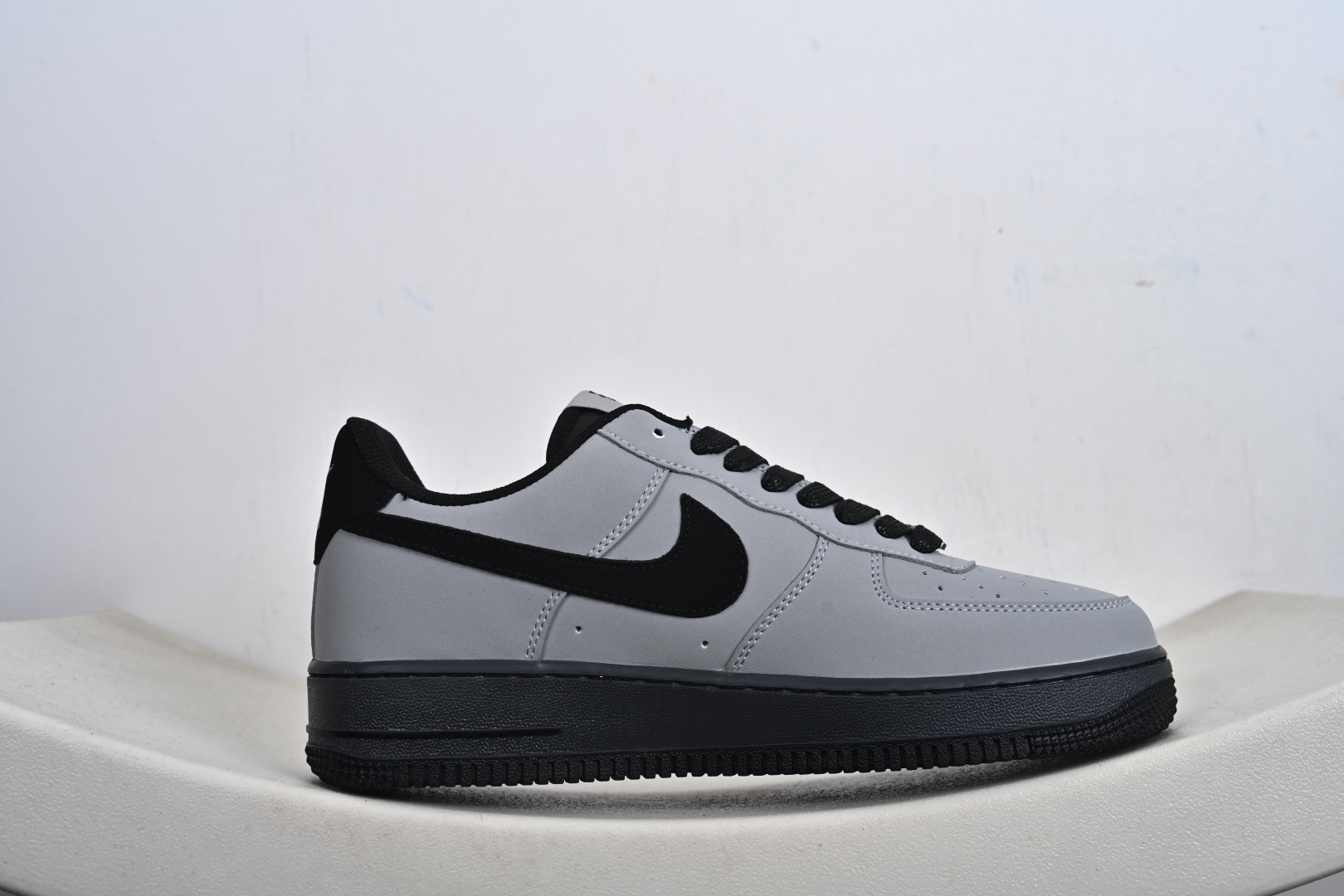 NIke Air Force 1 '07 Low 空军一号低帮 运动鞋 休闲鞋 IH1401-100-Top High Quatity Cheap Sneakers Fashion Clothing Clothes Bags handbags Shoes of all Brand wholesale With The best Quality And Beautiful Price from China Factory Chinese suppliers wholesaler seller NIke Air Force 1 '07 Low 空军一号低帮 运动鞋 休闲鞋 IH1401-100
