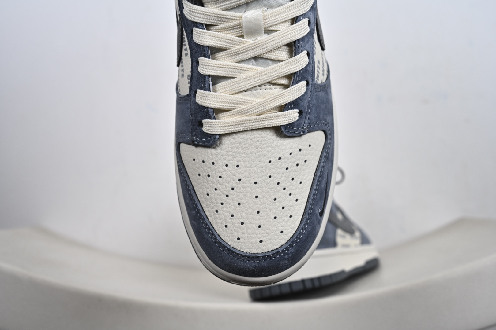Dunk Low Retro ‘联名款’休闲运动板鞋 TX1688-001-Top High Quatity Cheap Sneakers Fashion Clothing Clothes Bags handbags Shoes of all Brand wholesale With The best Quality And Beautiful Price from China Factory Chinese suppliers wholesaler seller Dunk Low Retro ‘联名款’休闲运动板鞋 TX1688-001
