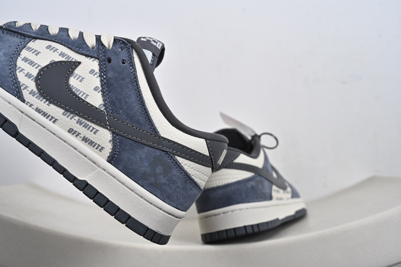 Dunk Low Retro ‘联名款’休闲运动板鞋 TX1688-001-Top High Quatity Cheap Sneakers Fashion Clothing Clothes Bags handbags Shoes of all Brand wholesale With The best Quality And Beautiful Price from China Factory Chinese suppliers wholesaler seller Dunk Low Retro ‘联名款’休闲运动板鞋 TX1688-001