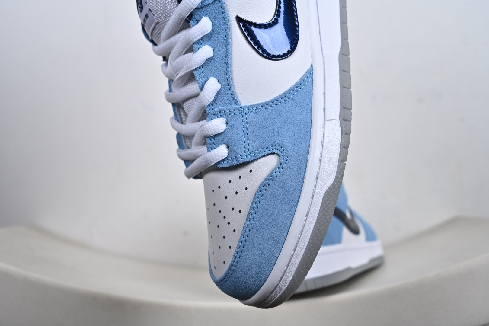 Nike SB Dunk Low 白天蓝 高端定制 低帮休闲板鞋 BP0508-038-Top High Quatity Cheap Sneakers Fashion Clothing Clothes Bags handbags Shoes of all Brand wholesale With The best Quality And Beautiful Price from China Factory Chinese suppliers wholesaler seller Nike SB Dunk Low 白天蓝 高端定制 低帮休闲板鞋 BP0508-038