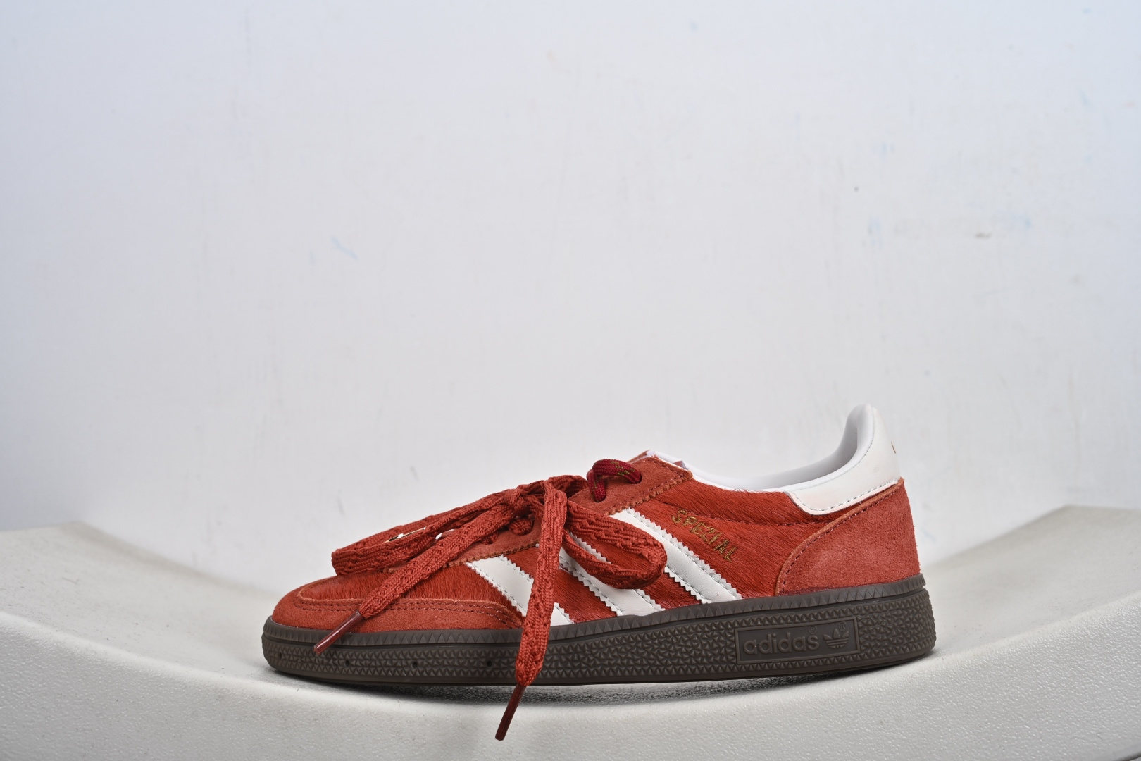 adidas originals HANDBALL SPEZIAL CNY新年款 马年限定 经典运动 德训鞋 男女同款 红色 KJ6299-Top High Quatity Cheap Sneakers Fashion Clothing Clothes Bags handbags Shoes of all Brand wholesale With The best Quality And Beautiful Price from China Factory Chinese suppliers wholesaler seller adidas originals HANDBALL SPEZIAL CNY新年款 马年限定 经典运动 德训鞋 男女同款 红色 KJ6299