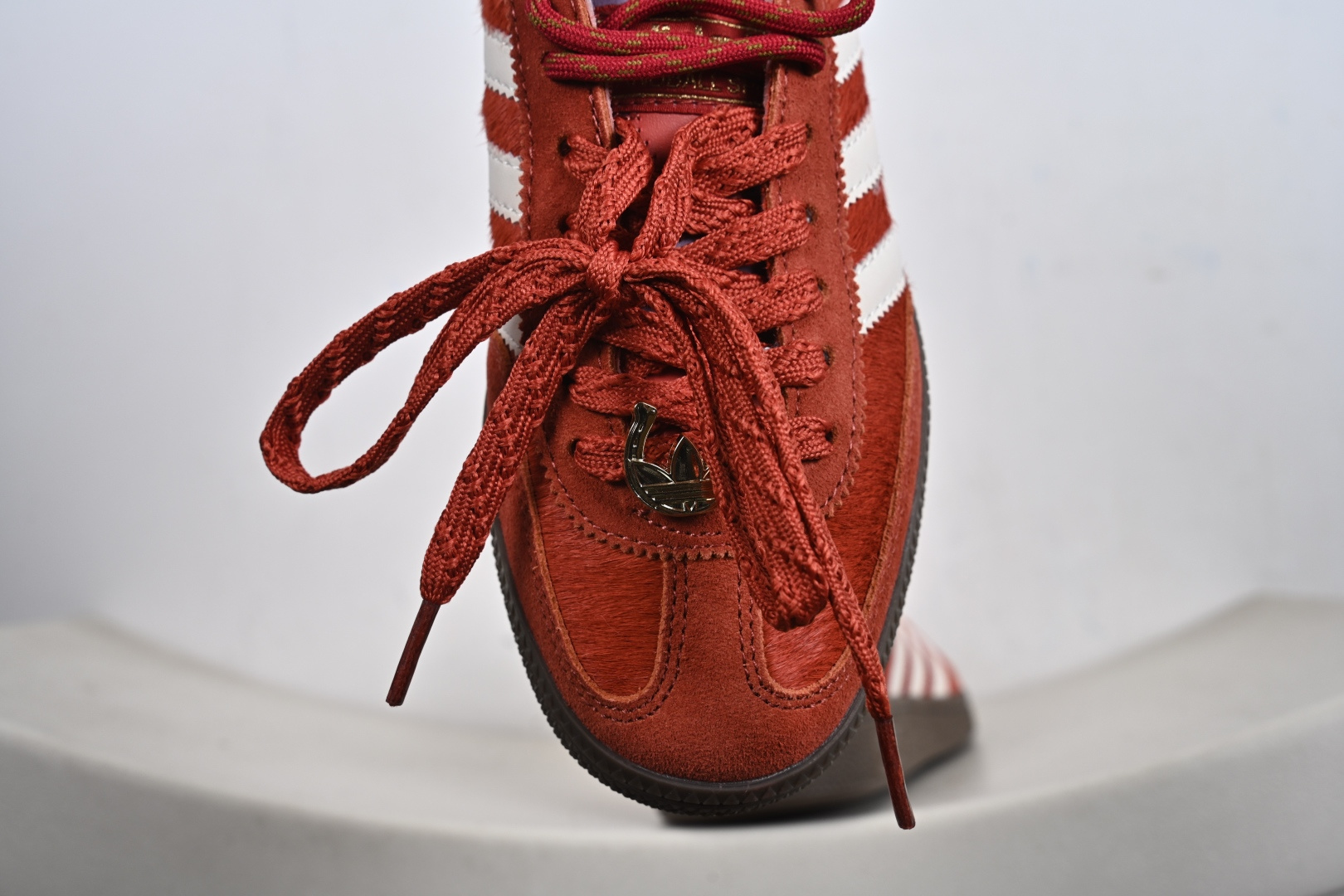 adidas originals HANDBALL SPEZIAL CNY新年款 马年限定 经典运动 德训鞋 男女同款 红色 KJ6299-Top High Quatity Cheap Sneakers Fashion Clothing Clothes Bags handbags Shoes of all Brand wholesale With The best Quality And Beautiful Price from China Factory Chinese suppliers wholesaler seller adidas originals HANDBALL SPEZIAL CNY新年款 马年限定 经典运动 德训鞋 男女同款 红色 KJ6299