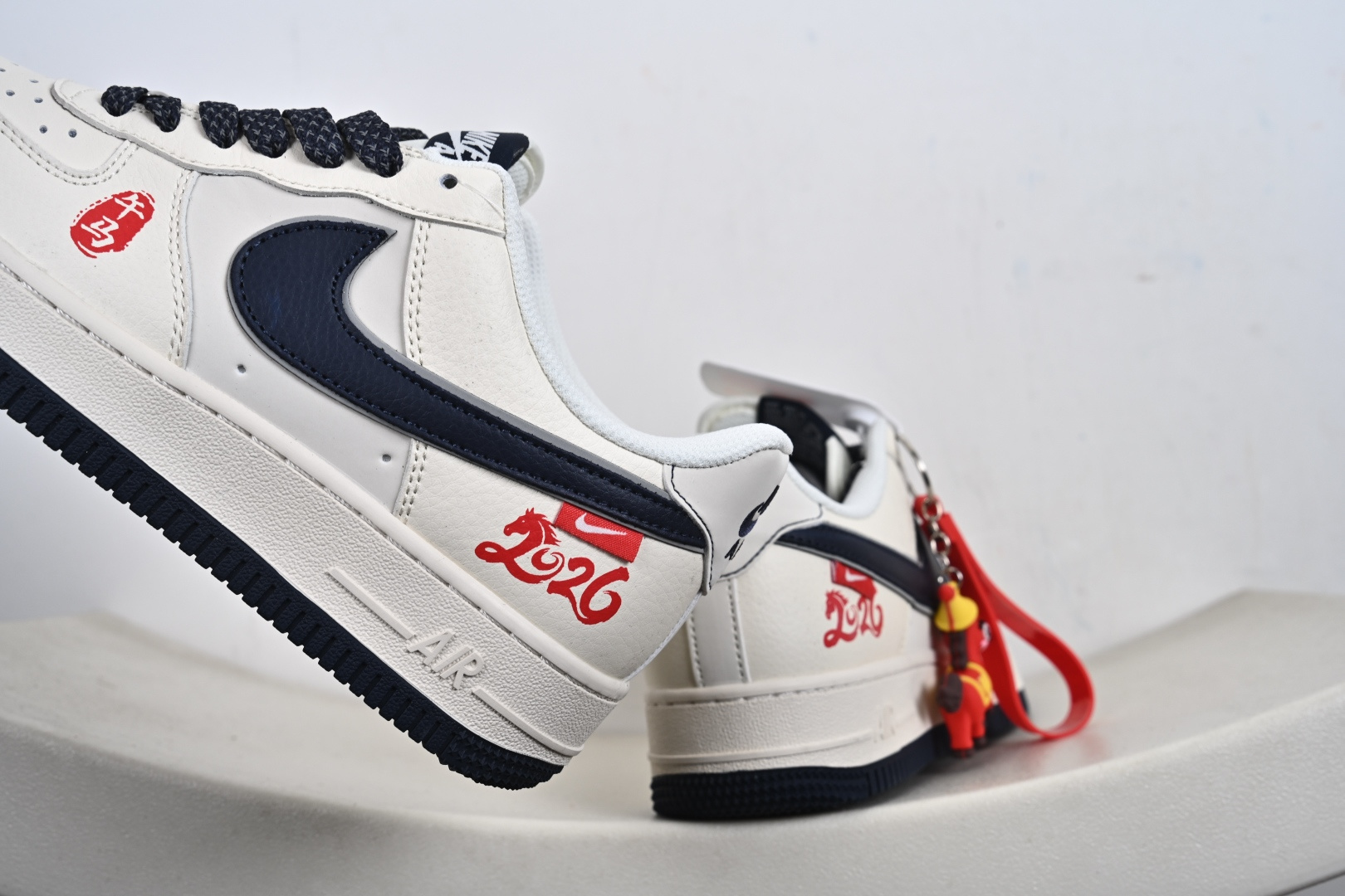 2026马年限定潮流 Nike Air Force 1 空军一号 爆款高端定制 主体采用米白色皮革 MZ9588-821-Top High Quatity Cheap Sneakers Fashion Clothing Clothes Bags handbags Shoes of all Brand wholesale With The best Quality And Beautiful Price from China Factory Chinese suppliers wholesaler seller 2026马年限定潮流 Nike Air Force 1 空军一号 爆款高端定制 主体采用米白色皮革 MZ9588-821