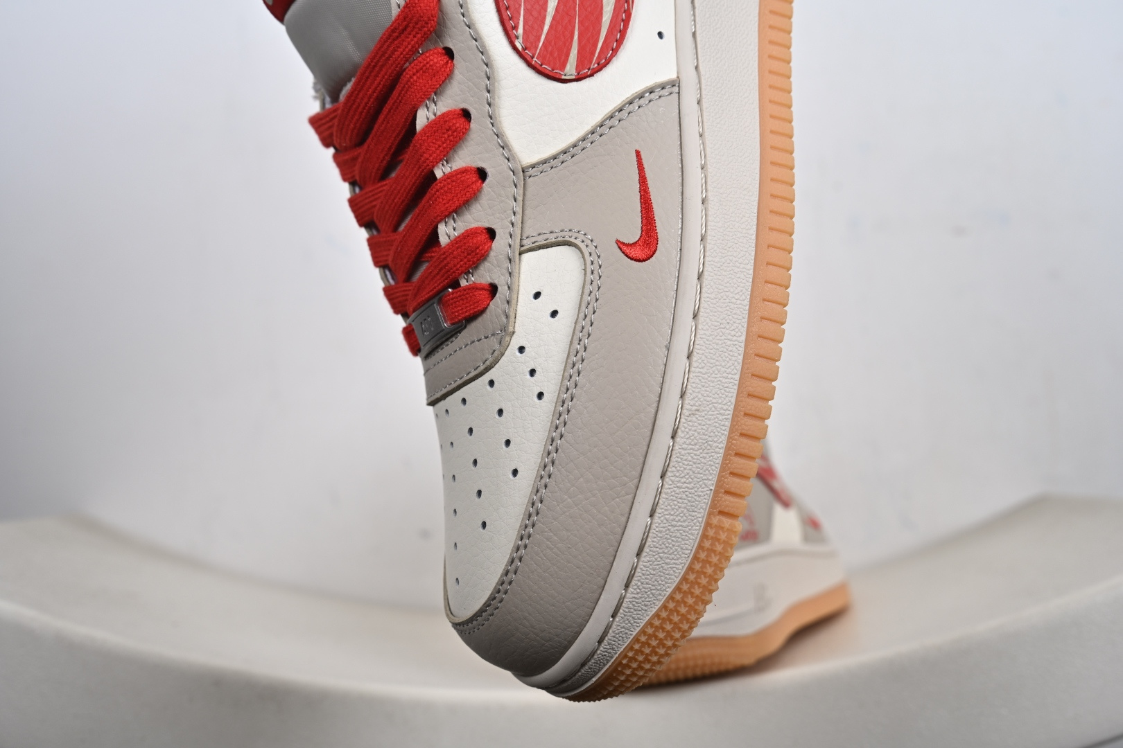 高端定制Nike Air Force 1 '07 Low “马年限定-卡其色” 浅卡其 + 奶白的低饱和底色 XD0028-008-Top High Quatity Cheap Sneakers Fashion Clothing Clothes Bags handbags Shoes of all Brand wholesale With The best Quality And Beautiful Price from China Factory Chinese suppliers wholesaler seller 高端定制Nike Air Force 1 '07 Low “马年限定-卡其色” 浅卡其 + 奶白的低饱和底色 XD0028-008