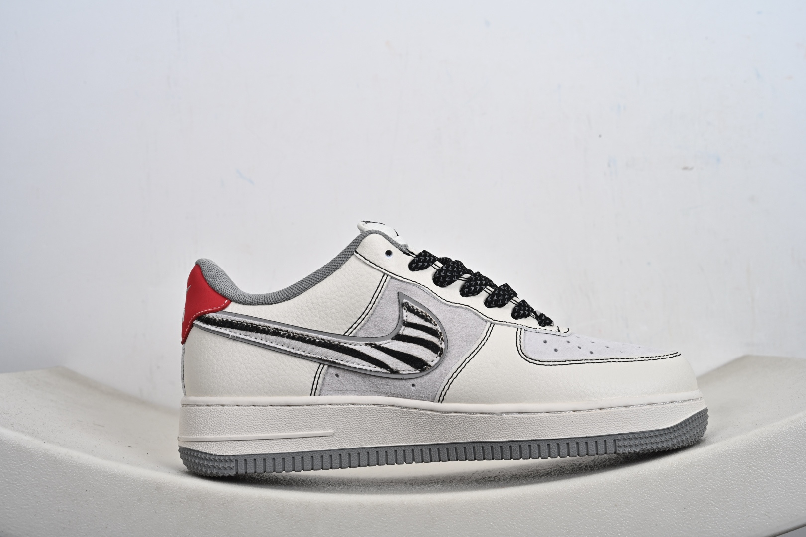 Nike Air Force1 07 low 马年限定 XT6998-102