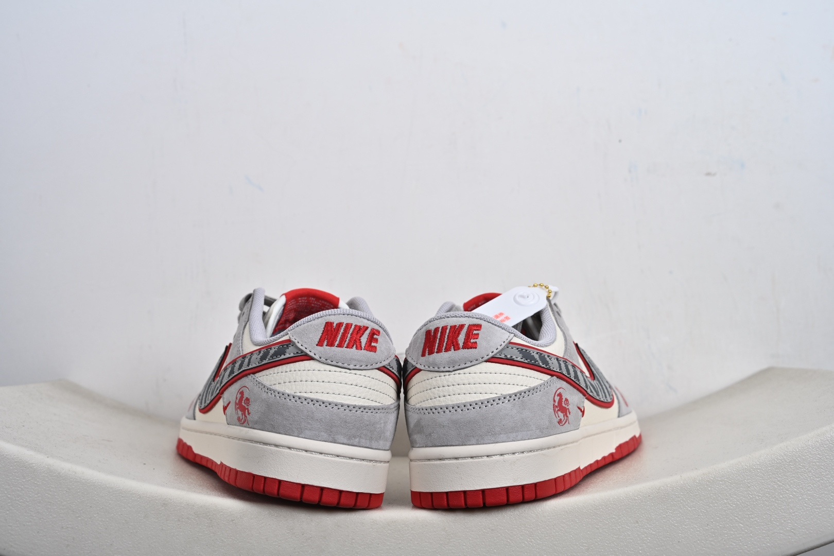 Nike SB Dunk Low C联名款纯 LX1988-820