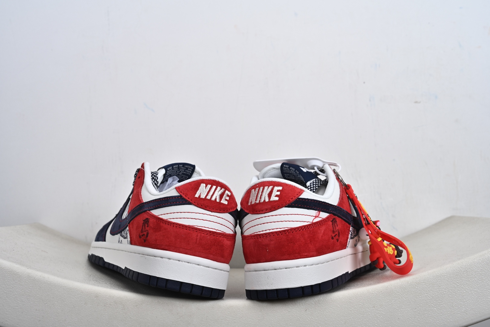 Nike Dunk Low FC1688-246｜红蓝撞色的复古美学暴击 FC1688-246