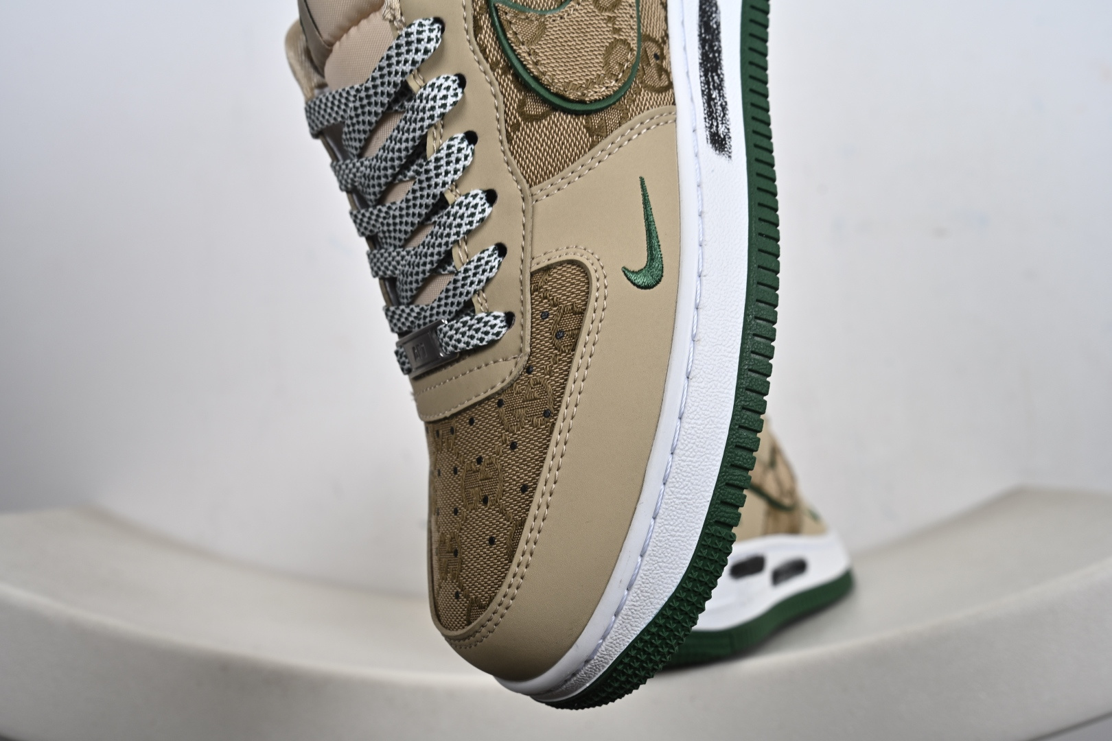 Nike Air Force 1 Low CX5050-Y56｜奢潮联名的复古棕调美学 CX5050-Y56
