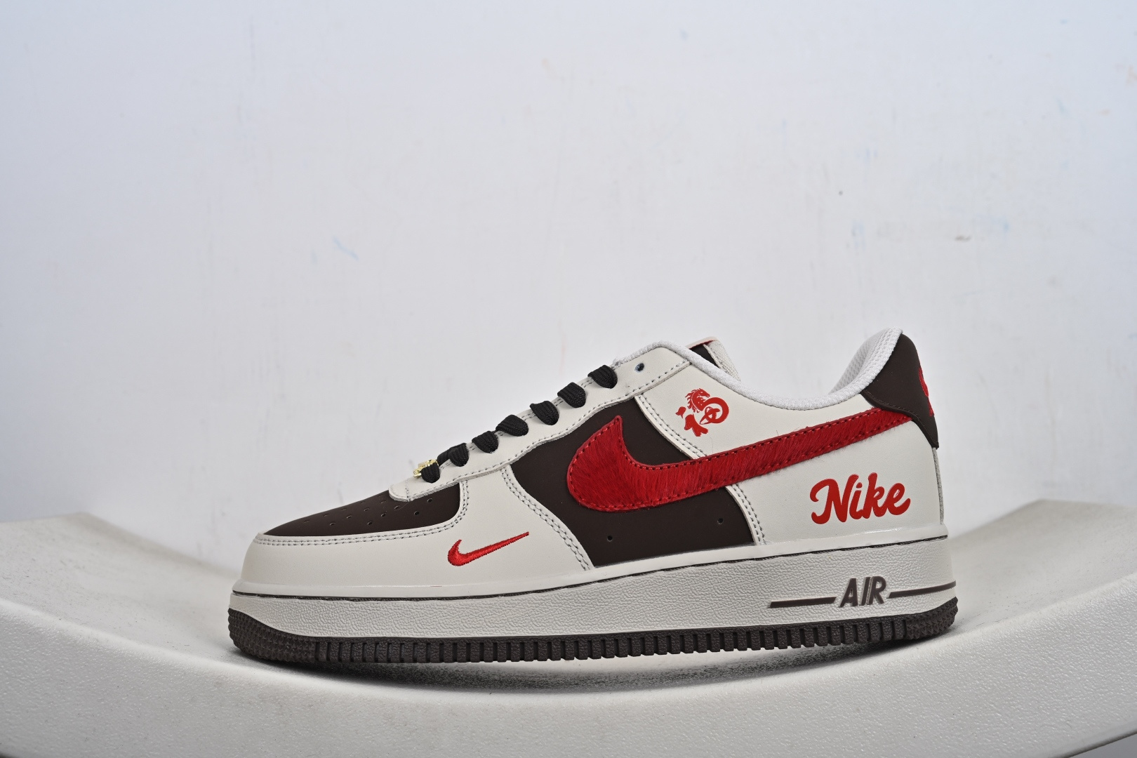 定制版Nike Air Force 1'07 Low 马年限定 马上有福 空军一号低帮休闲板鞋 NH0601-517-Top High Quatity Cheap Sneakers Fashion Clothing Clothes Bags handbags Shoes of all Brand wholesale With The best Quality And Beautiful Price from China Factory Chinese suppliers wholesaler seller 定制版Nike Air Force 1'07 Low 马年限定 马上有福 空军一号低帮休闲板鞋 NH0601-517