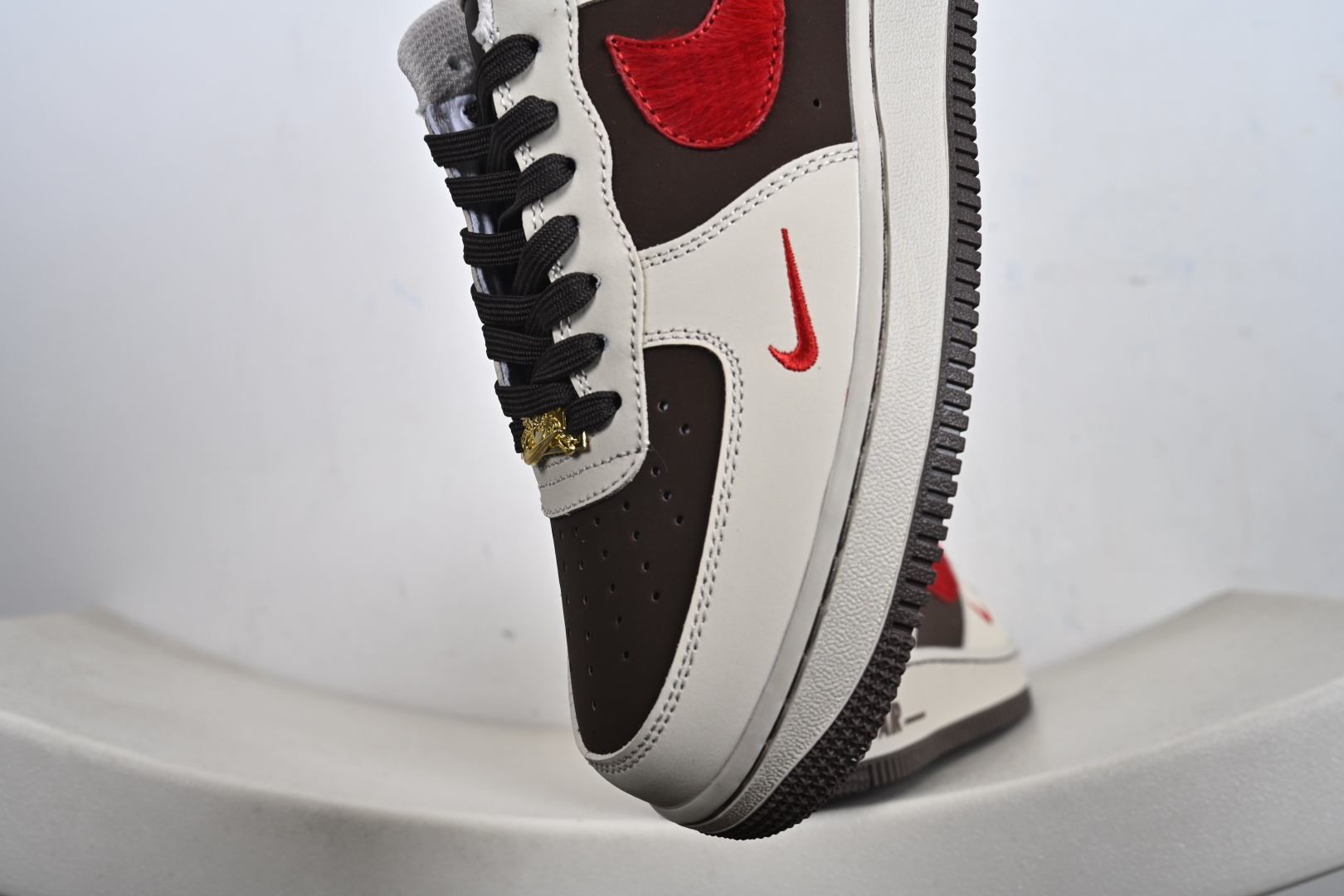 定制版Nike Air Force 1'07 Low 马年限定 马上有福 空军一号低帮休闲板鞋 NH0601-517-Top High Quatity Cheap Sneakers Fashion Clothing Clothes Bags handbags Shoes of all Brand wholesale With The best Quality And Beautiful Price from China Factory Chinese suppliers wholesaler seller 定制版Nike Air Force 1'07 Low 马年限定 马上有福 空军一号低帮休闲板鞋 NH0601-517