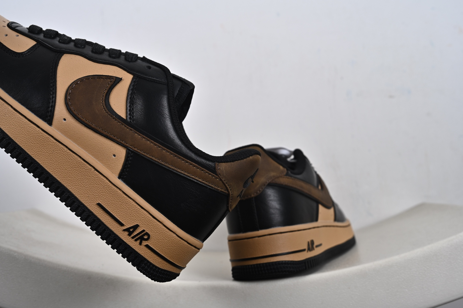 Nike Air Force 1 Low 黑棕 FB8878-200-Top High Quatity Cheap Sneakers Fashion Clothing Clothes Bags handbags Shoes of all Brand wholesale With The best Quality And Beautiful Price from China Factory Chinese suppliers wholesaler seller Nike Air Force 1 Low 黑棕 FB8878-200