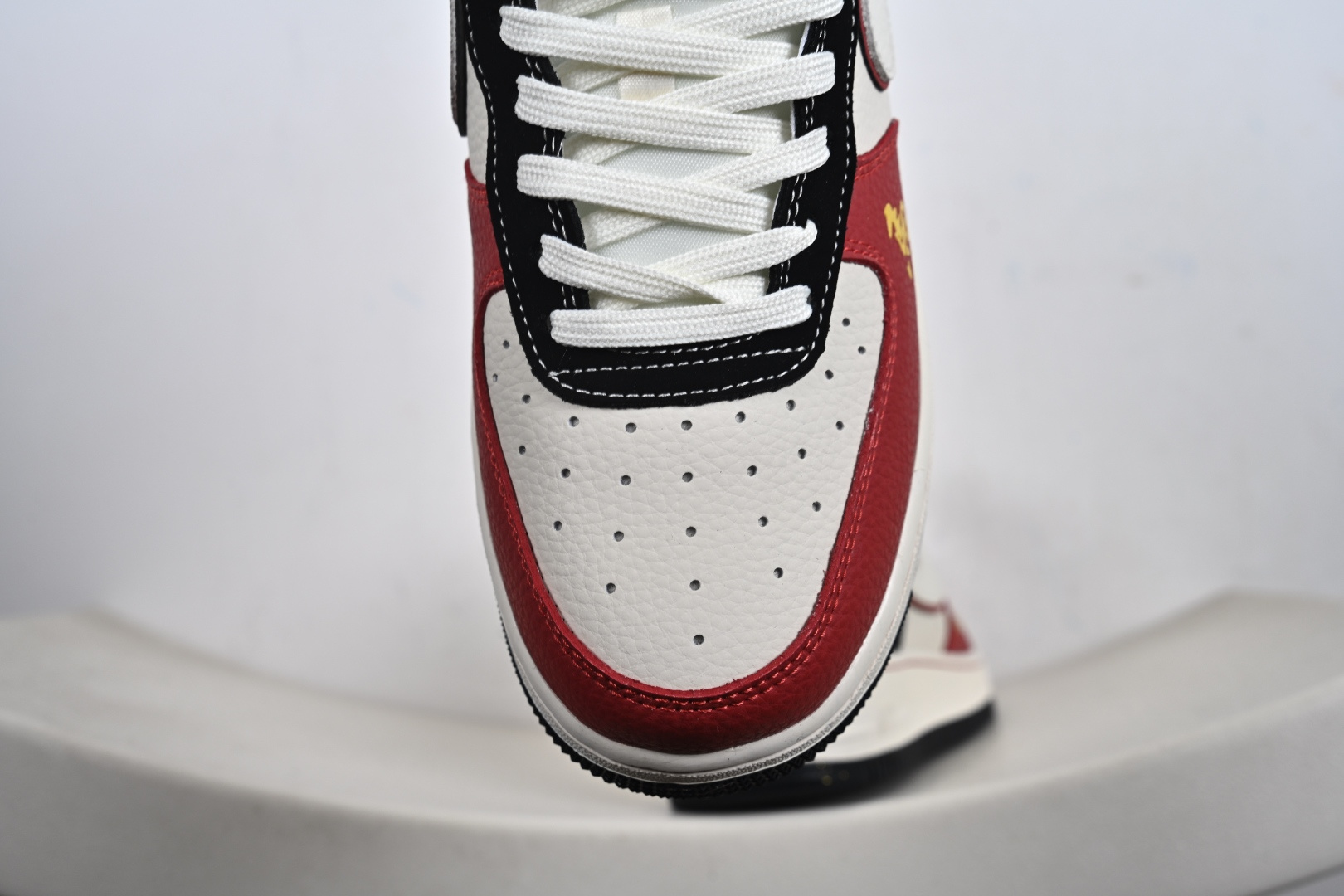 Nike Air Force 1'07 Low 马年限定 黑红恭喜发财 空军一号低帮休闲板鞋 DF0188-129