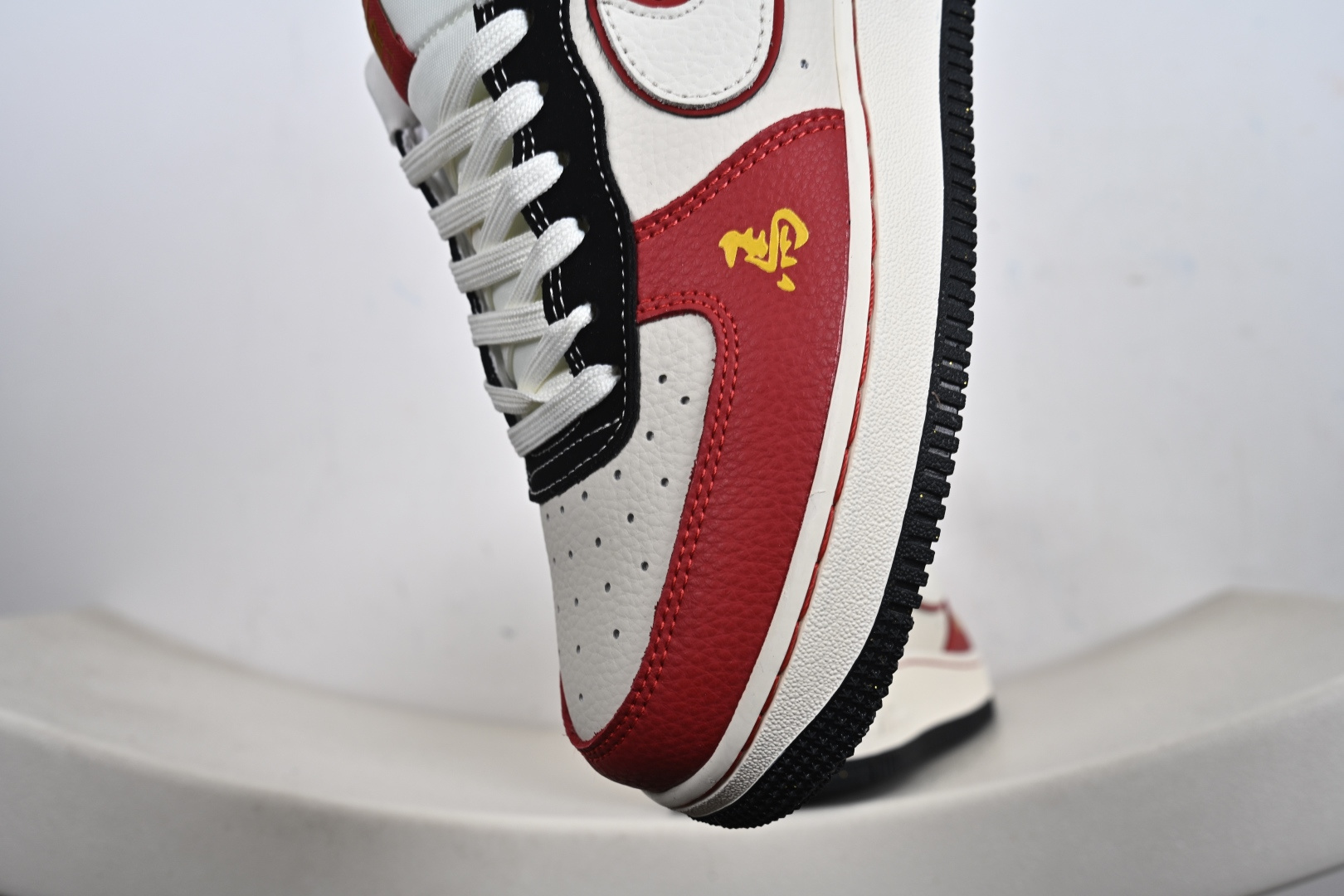 Nike Air Force 1'07 Low 马年限定 黑红恭喜发财 空军一号低帮休闲板鞋 DF0188-129