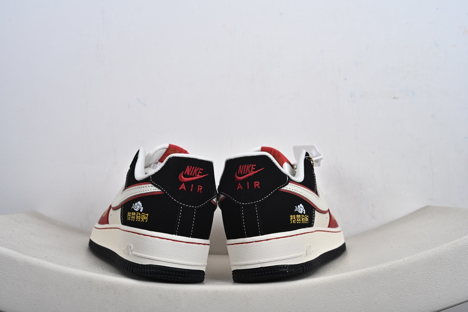 Nike Air Force 1'07 Low 马年限定 黑红恭喜发财 空军一号低帮休闲板鞋 DF0188-129