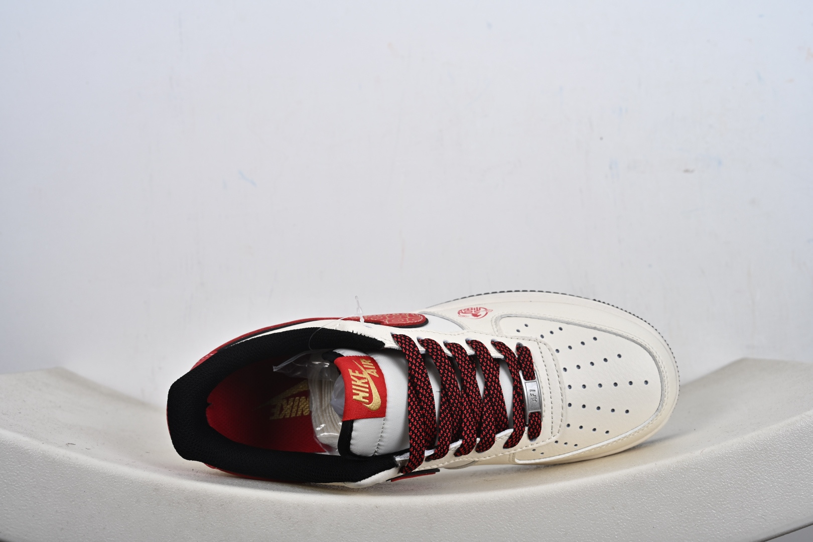 2026马年限定潮流 Nike Air Force 1 空军一号 爆款高端定制 以米白色皮革为主 MZ9588-819-Top High Quatity Cheap Sneakers Fashion Clothing Clothes Bags handbags Shoes of all Brand wholesale With The best Quality And Beautiful Price from China Factory Chinese suppliers wholesaler seller 2026马年限定潮流 Nike Air Force 1 空军一号 爆款高端定制 以米白色皮革为主 MZ9588-819