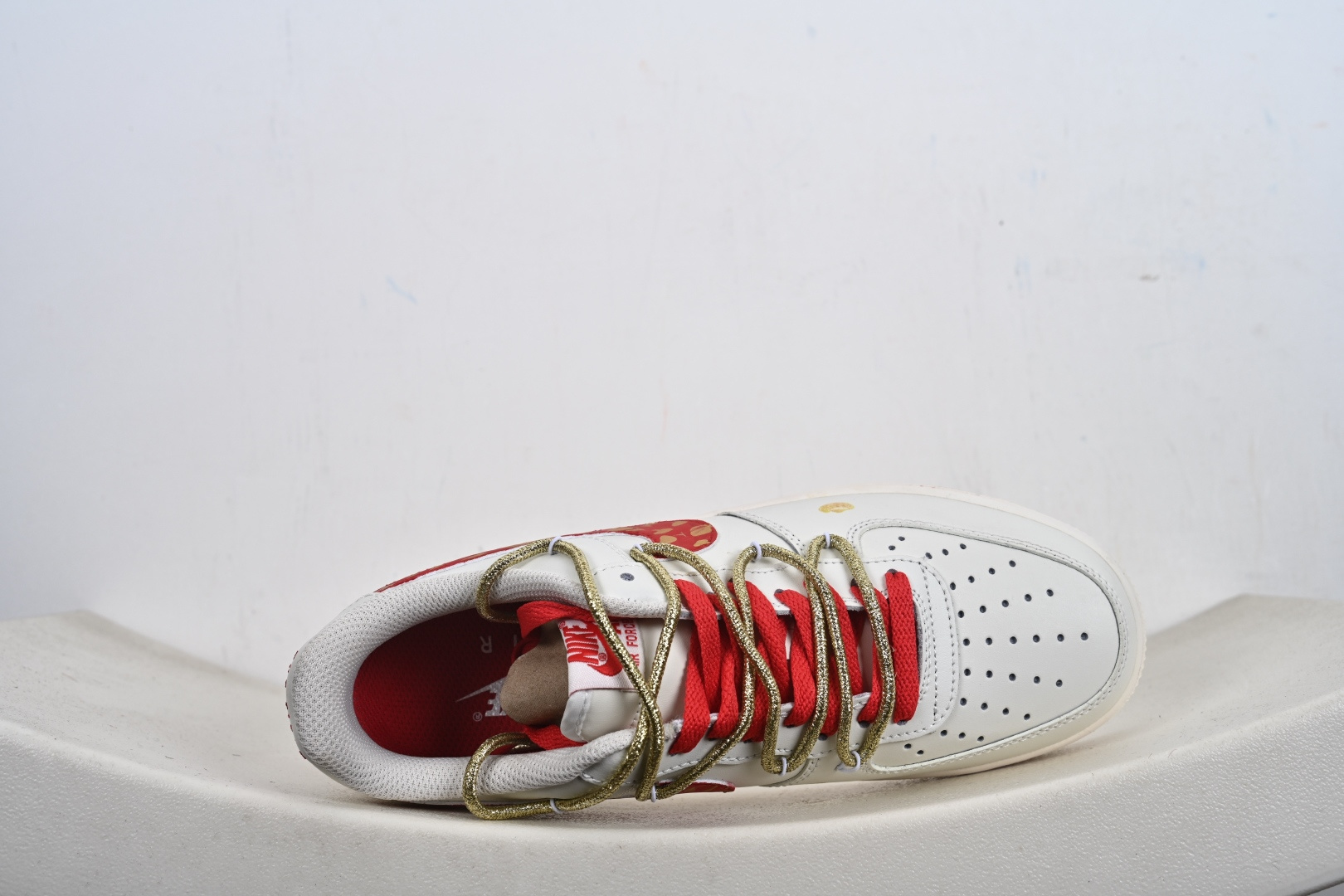 定制版Nike Air Force 1'07 Low ”Lucky Steed Traces” 手绘涂鸦 马年限定 赤金瑞马 空军一号低帮休闲板鞋 SD2023-402-Top High Quatity Cheap Sneakers Fashion Clothing Clothes Bags handbags Shoes of all Brand wholesale With The best Quality And Beautiful Price from China Factory Chinese suppliers wholesaler seller 定制版Nike Air Force 1'07 Low ”Lucky Steed Traces” 手绘涂鸦 马年限定 赤金瑞马 空军一号低帮休闲板鞋 SD2023-402