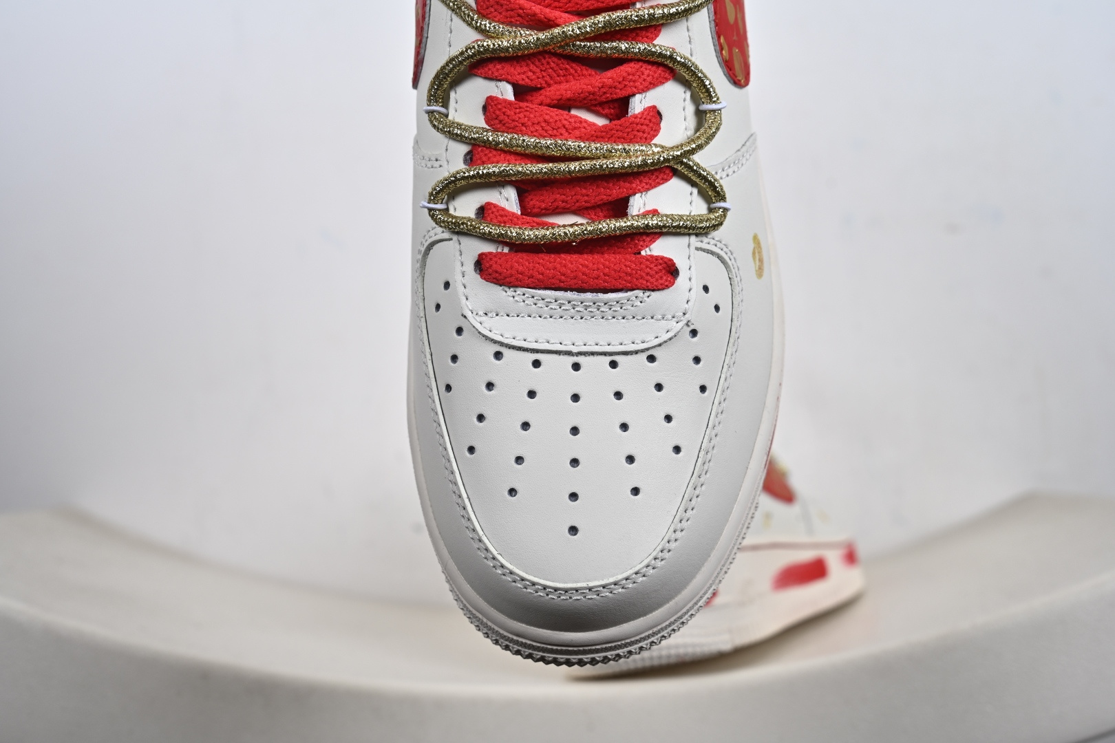 定制版Nike Air Force 1'07 Low ”Lucky Steed Traces” 手绘涂鸦 马年限定 赤金瑞马 空军一号低帮休闲板鞋 SD2023-402-Top High Quatity Cheap Sneakers Fashion Clothing Clothes Bags handbags Shoes of all Brand wholesale With The best Quality And Beautiful Price from China Factory Chinese suppliers wholesaler seller 定制版Nike Air Force 1'07 Low ”Lucky Steed Traces” 手绘涂鸦 马年限定 赤金瑞马 空军一号低帮休闲板鞋 SD2023-402