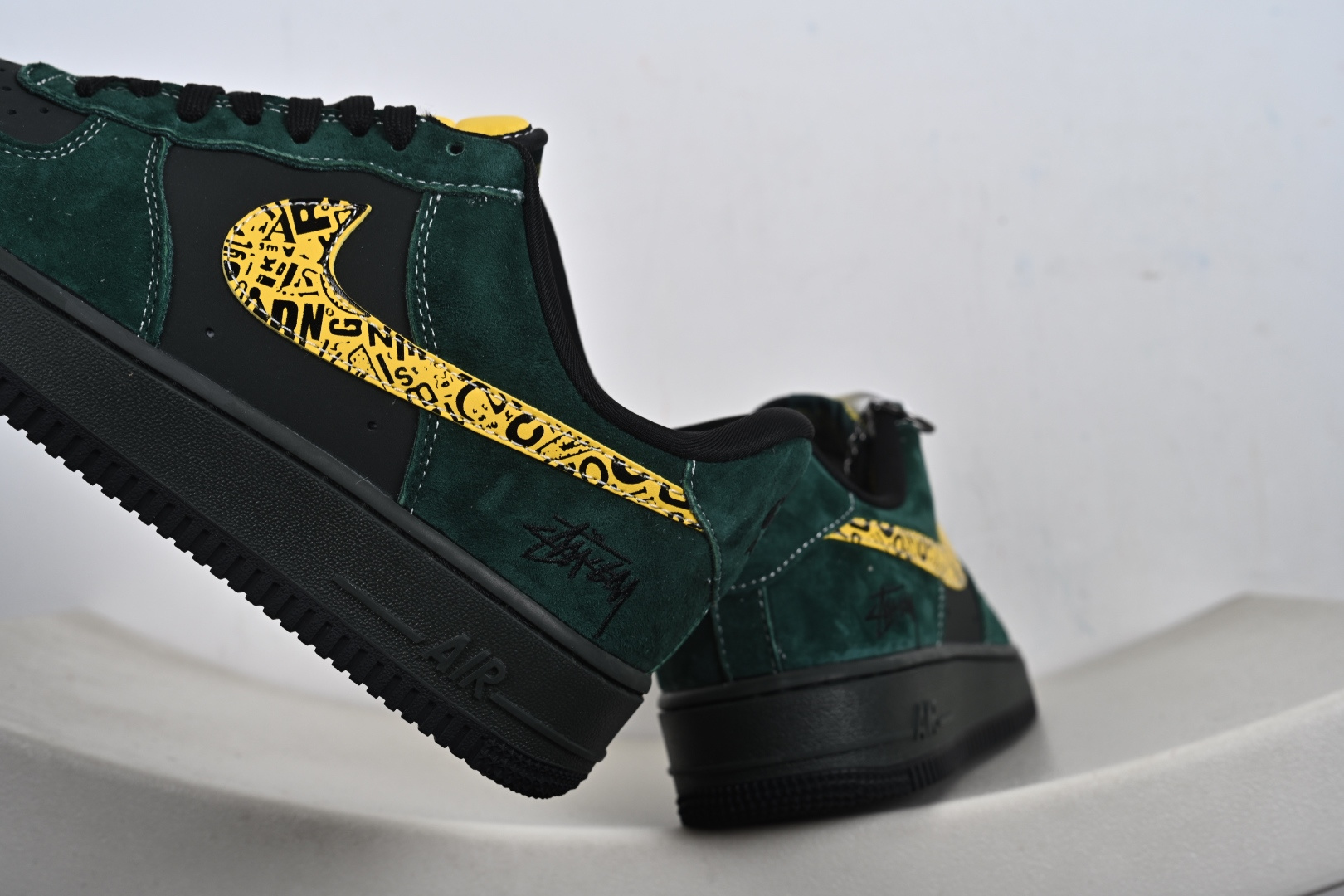 定制版Nike Air Force 1'07 Low 联名 空军一号低帮休闲板鞋 XL1979-137