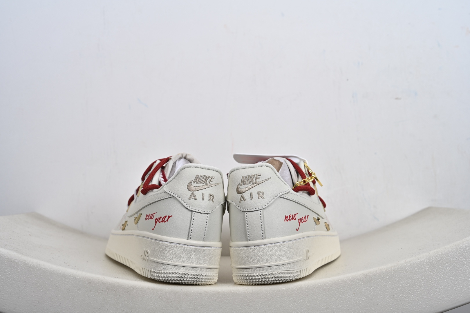 Nike Air Force 1 Low 新年限定 解构绑带 FV3654-111-Top High Quatity Cheap Sneakers Fashion Clothing Clothes Bags handbags Shoes of all Brand wholesale With The best Quality And Beautiful Price from China Factory Chinese suppliers wholesaler seller Nike Air Force 1 Low 新年限定 解构绑带 FV3654-111