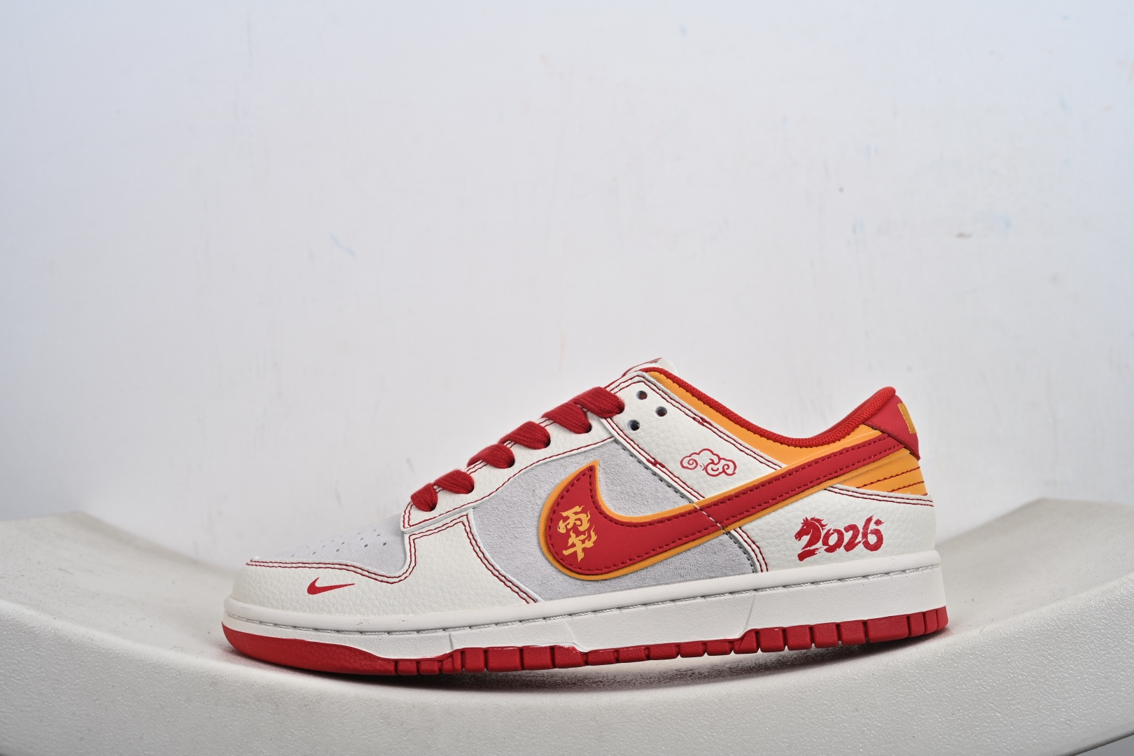 定制版 Nike dunk Low 马年限定 丙午 红金 低帮休闲板鞋 XT6998-111-Top High Quatity Cheap Sneakers Fashion Clothing Clothes Bags handbags Shoes of all Brand wholesale With The best Quality And Beautiful Price from China Factory Chinese suppliers wholesaler seller 定制版 Nike dunk Low 马年限定 丙午 红金 低帮休闲板鞋 XT6998-111