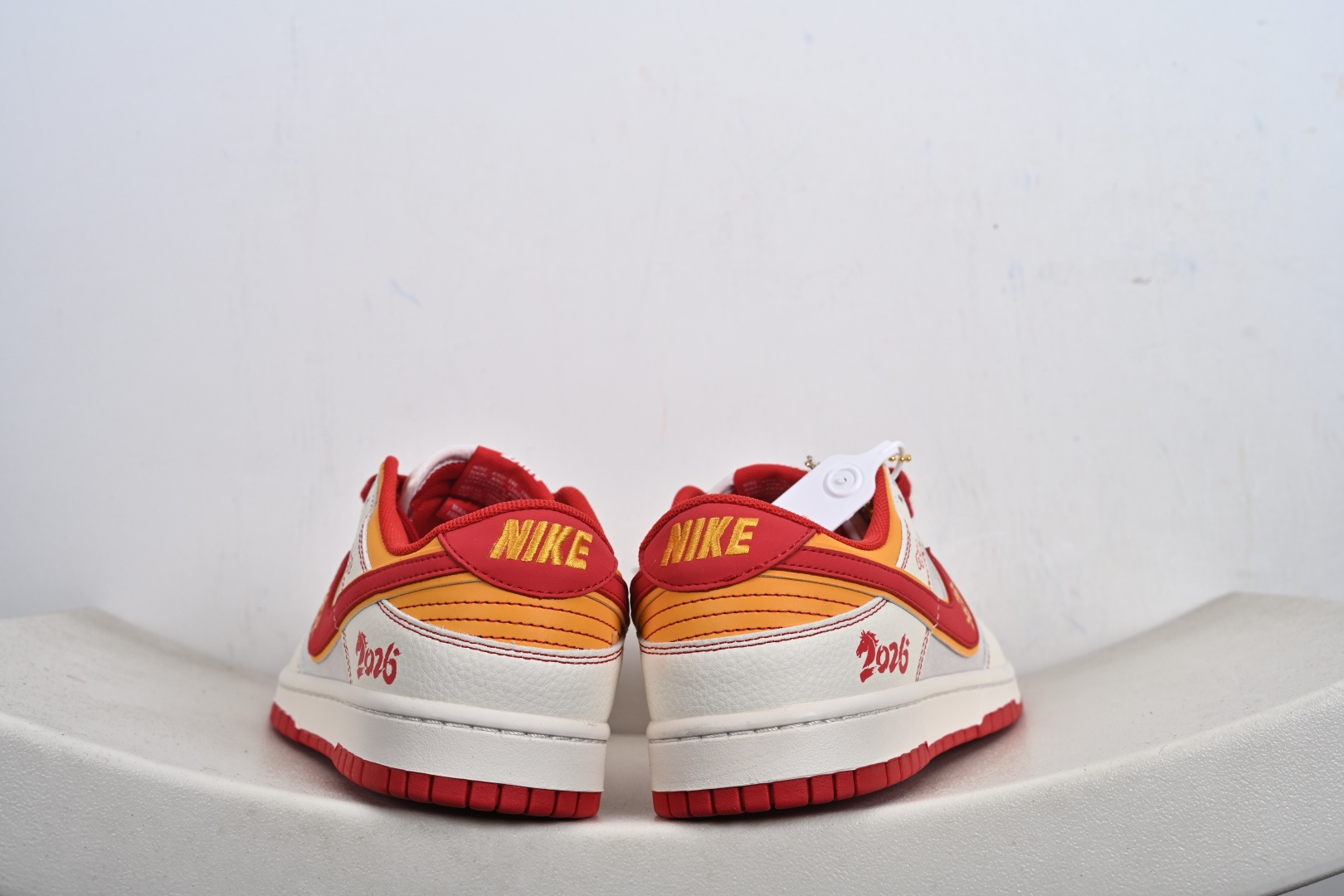 定制版 Nike dunk Low 马年限定 丙午 红金 低帮休闲板鞋 XT6998-111-Top High Quatity Cheap Sneakers Fashion Clothing Clothes Bags handbags Shoes of all Brand wholesale With The best Quality And Beautiful Price from China Factory Chinese suppliers wholesaler seller 定制版 Nike dunk Low 马年限定 丙午 红金 低帮休闲板鞋 XT6998-111