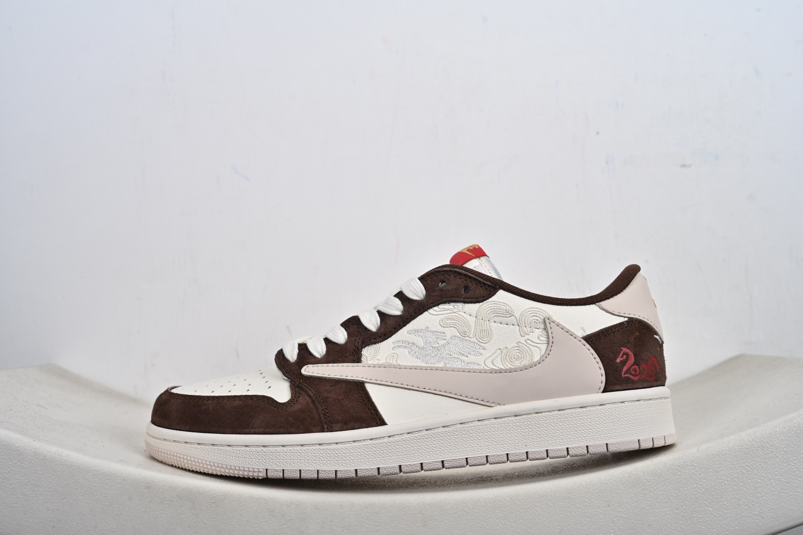 Nike Air Jordan 1 Low 马年限定 定制AJ联名-高端定制 低帮复古文化板鞋 SD6868-141-Top High Quatity Cheap Sneakers Fashion Clothing Clothes Bags handbags Shoes of all Brand wholesale With The best Quality And Beautiful Price from China Factory Chinese suppliers wholesaler seller Nike Air Jordan 1 Low 马年限定 定制AJ联名-高端定制 低帮复古文化板鞋 SD6868-141