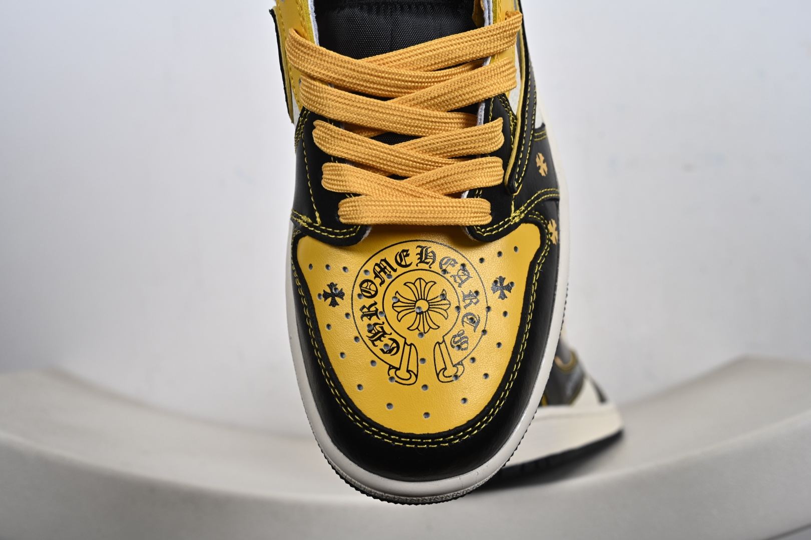Nike Air Jordan 1 Low 克罗心联名 定制AJ联名-高端定制 低帮复古文化板鞋 XB1979-026