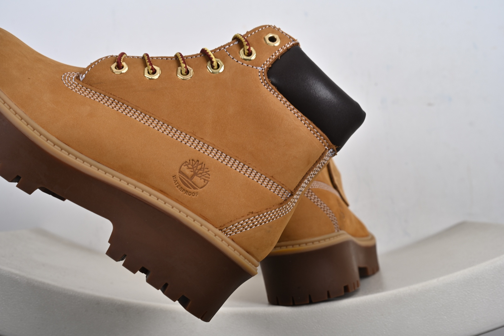 全球领先户外品牌·添柏岚Timberland Scarponcini Stone Street 6 Inch Boots 登山街头系列经典中帮厚底户外工装风休闲马丁靴“小麦黄黑” TB1A5R-Top High Quatity Cheap Sneakers Fashion Clothing Clothes Bags handbags Shoes of all Brand wholesale With The best Quality And Beautiful Price from China Factory Chinese suppliers wholesaler seller 全球领先户外品牌·添柏岚Timberland Scarponcini Stone Street 6 Inch Boots 登山街头系列经典中帮厚底户外工装风休闲马丁靴“小麦黄黑” TB1A5R
