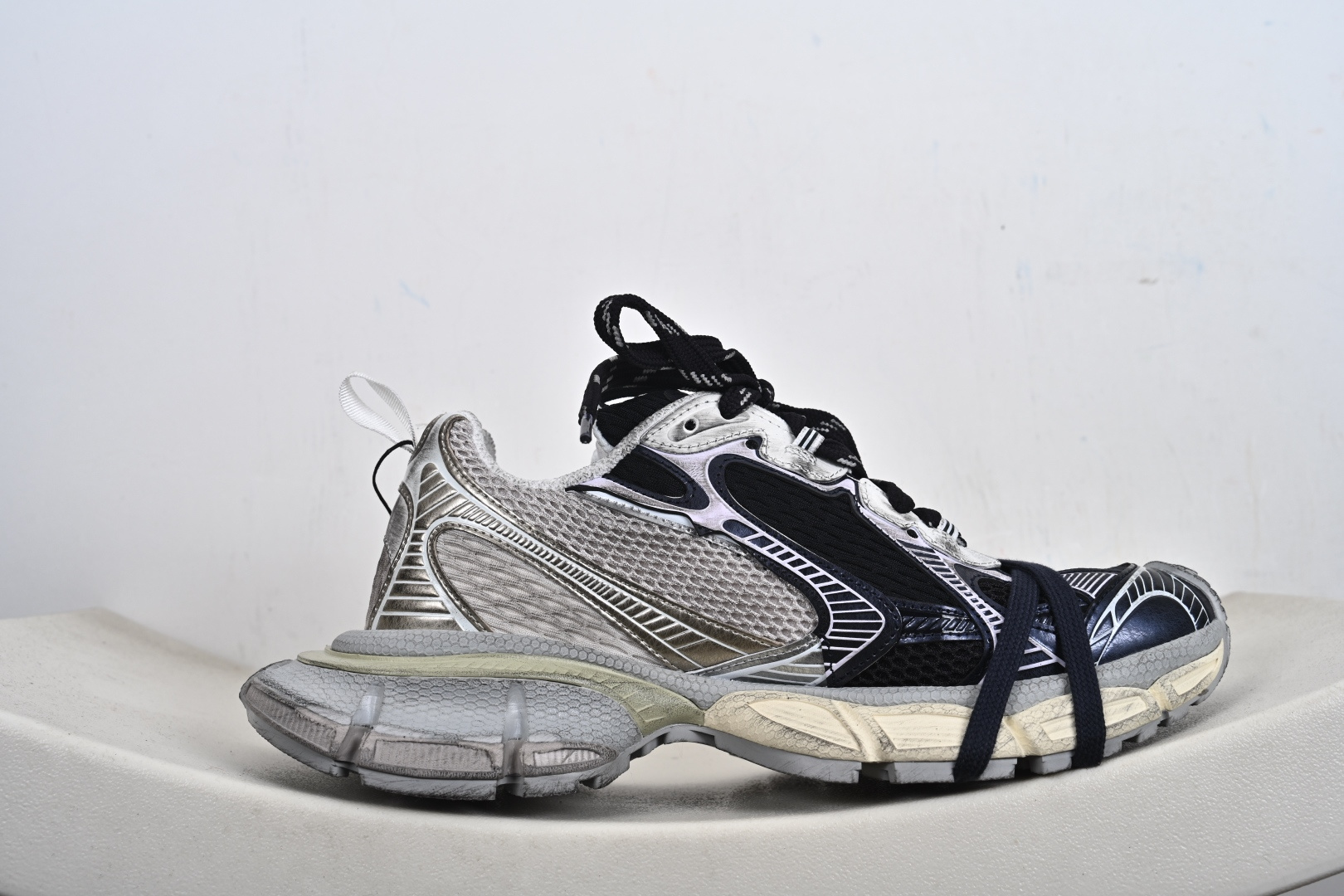 Balenciaga 巴黎世家 3XL 840090 W3XSG 9161