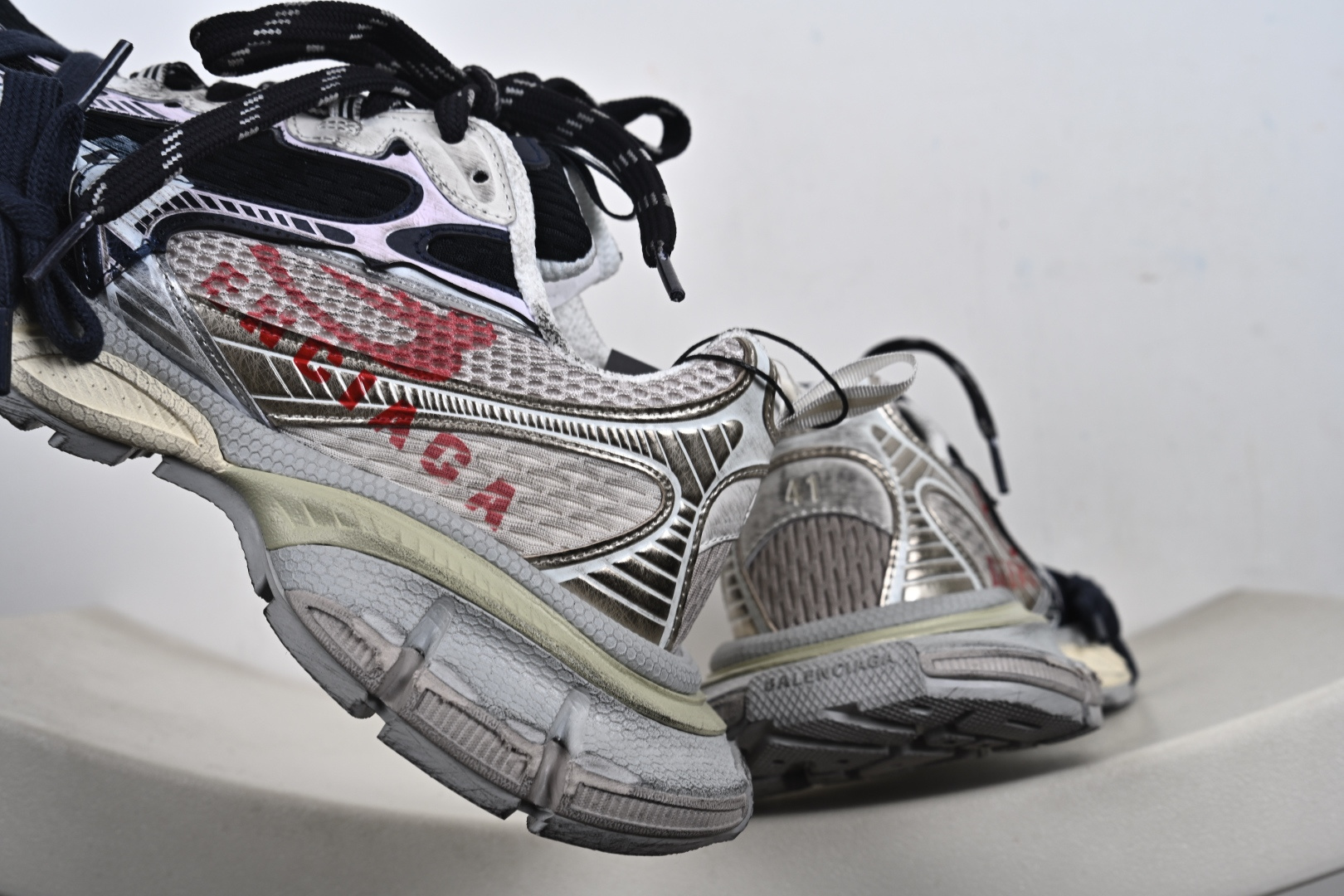 Balenciaga 巴黎世家 3XL 840090 W3XSG 9161