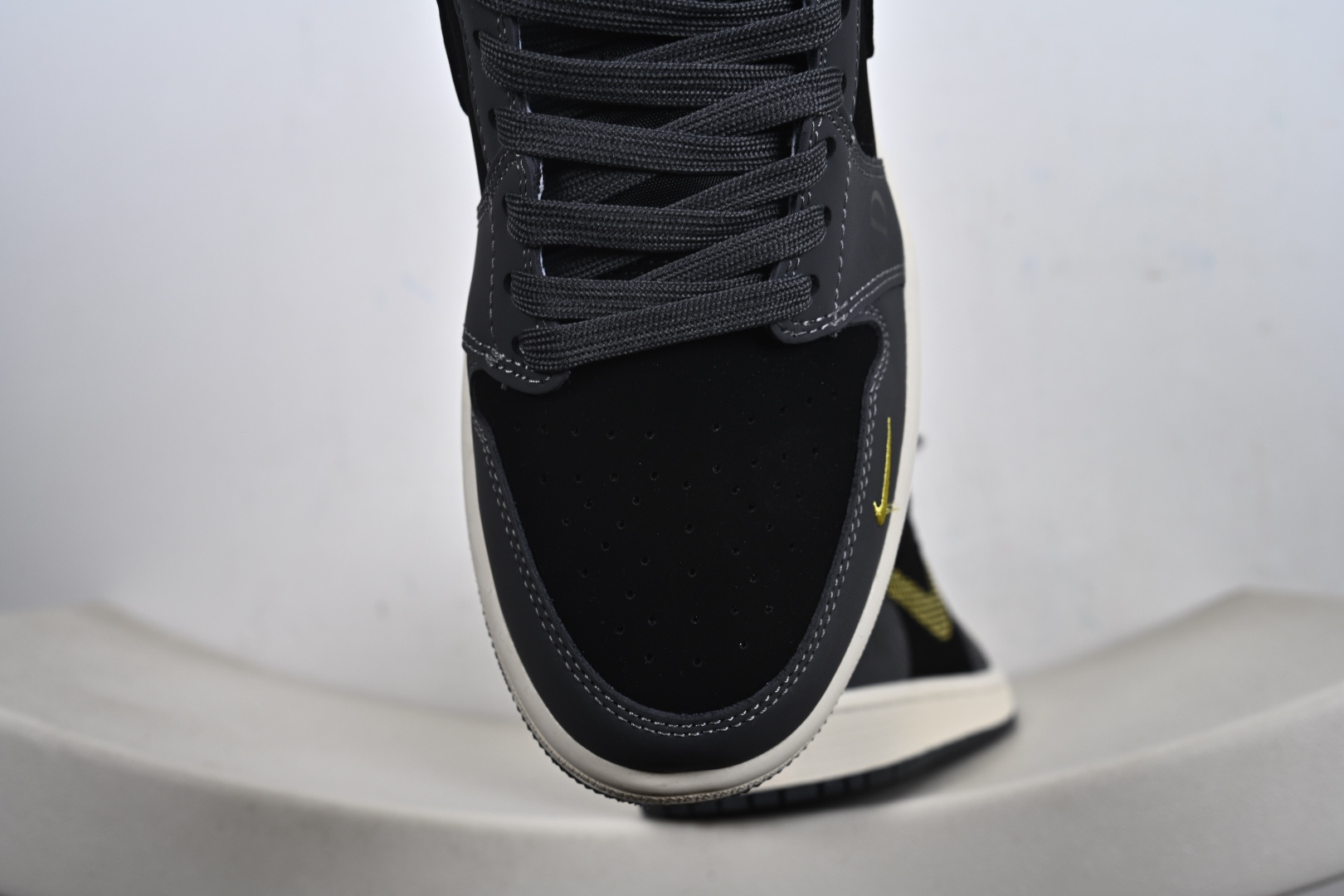 街头奢潮 Air Jordan 1 Low 迪奥联名 乔丹爆款高端定制 QJ1988-007-Top High Quatity Cheap Sneakers Fashion Clothing Clothes Bags handbags Shoes of all Brand wholesale With The best Quality And Beautiful Price from China Factory Chinese suppliers wholesaler seller 街头奢潮 Air Jordan 1 Low 迪奥联名 乔丹爆款高端定制 QJ1988-007