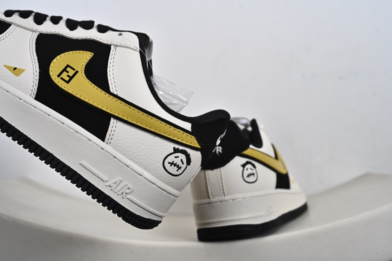 Nike Air Force 1 Low FENDI联名 BK1916-003-Top High Quatity Cheap Sneakers Fashion Clothing Clothes Bags handbags Shoes of all Brand wholesale With The best Quality And Beautiful Price from China Factory Chinese suppliers wholesaler seller Nike Air Force 1 Low FENDI联名 BK1916-003