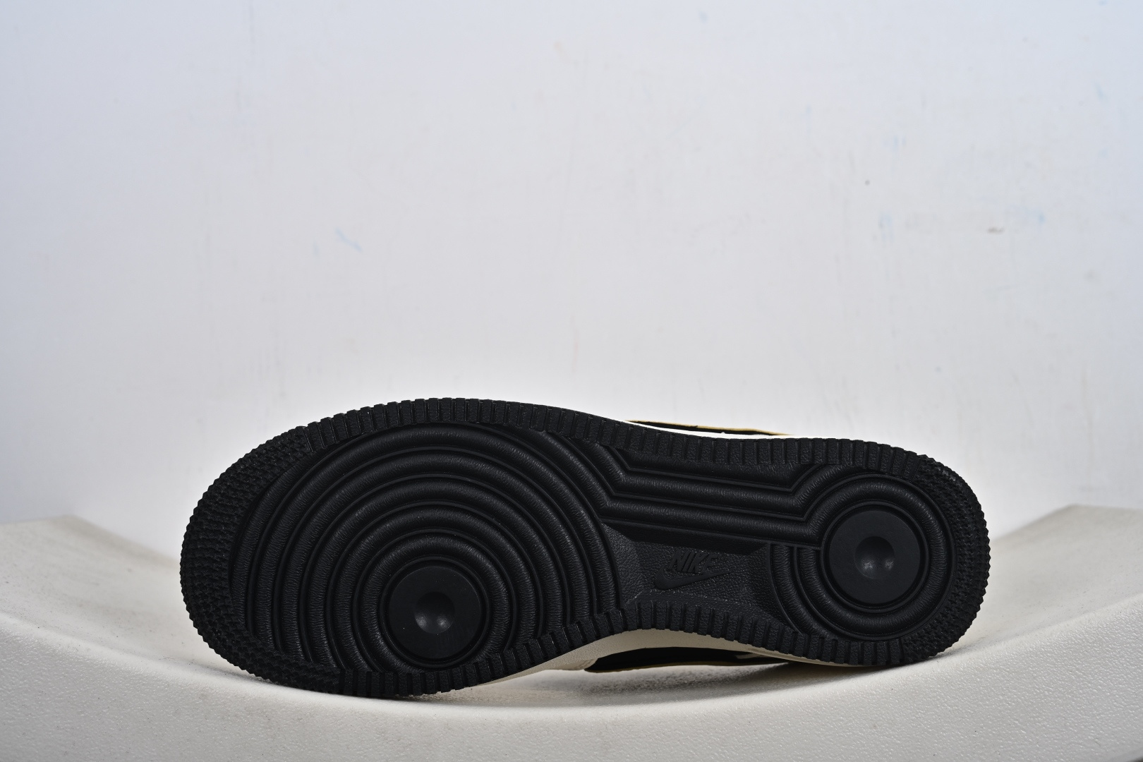 Nike Air Force 1 Low FENDI联名 BK1916-003-Top High Quatity Cheap Sneakers Fashion Clothing Clothes Bags handbags Shoes of all Brand wholesale With The best Quality And Beautiful Price from China Factory Chinese suppliers wholesaler seller Nike Air Force 1 Low FENDI联名 BK1916-003