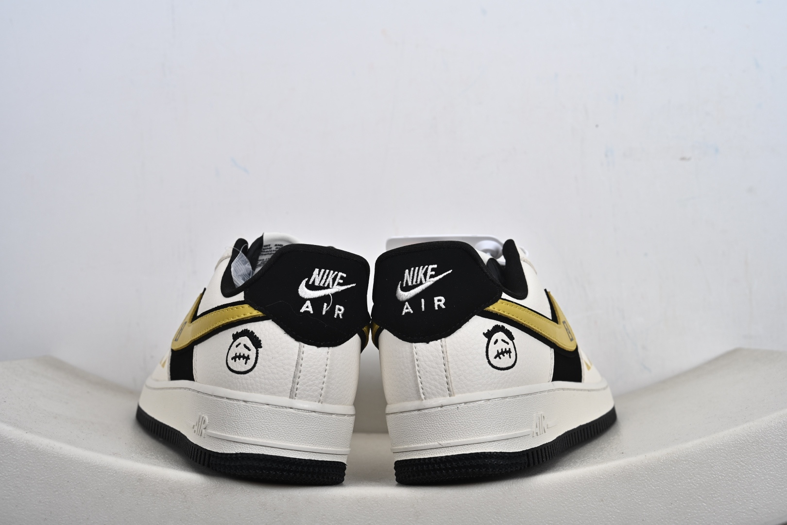 Nike Air Force 1 Low FENDI联名 BK1916-003-Top High Quatity Cheap Sneakers Fashion Clothing Clothes Bags handbags Shoes of all Brand wholesale With The best Quality And Beautiful Price from China Factory Chinese suppliers wholesaler seller Nike Air Force 1 Low FENDI联名 BK1916-003