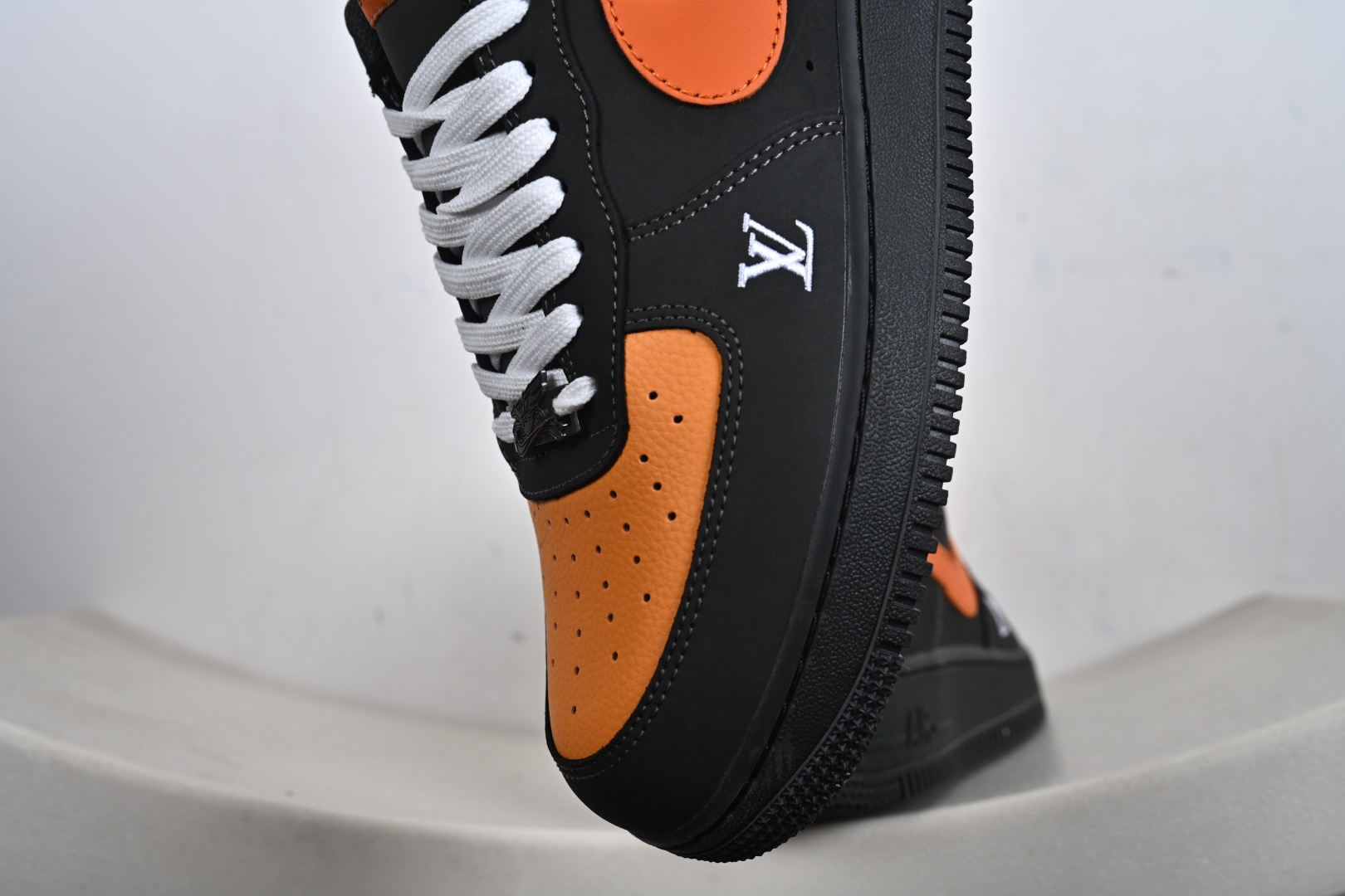 Nike Air Force1 07 low LV联名 定制空军 XY9025-004-Top High Quatity Cheap Sneakers Fashion Clothing Clothes Bags handbags Shoes of all Brand wholesale With The best Quality And Beautiful Price from China Factory Chinese suppliers wholesaler seller Nike Air Force1 07 low LV联名 定制空军 XY9025-004