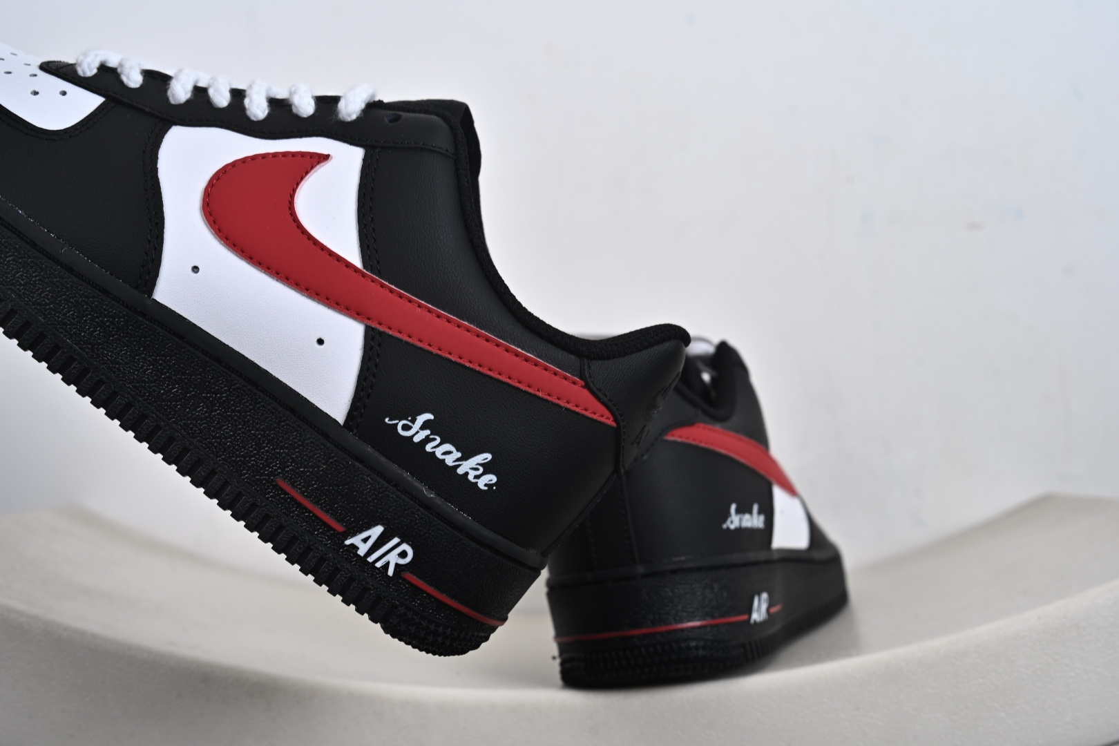 爆款定制 二次元主题 Nike Air Force 1 Low’07黑红风暴 空军一号低帮休闲板鞋 ZH0316-155