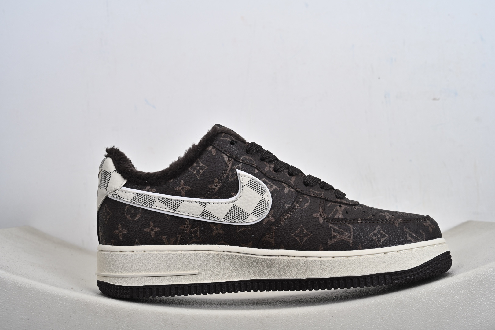 NIke Air Force 1 '07 Low 空军一号低帮 运动鞋 休闲鞋 XL1979-136-Top High Quatity Cheap Sneakers Fashion Clothing Clothes Bags handbags Shoes of all Brand wholesale With The best Quality And Beautiful Price from China Factory Chinese suppliers wholesaler seller NIke Air Force 1 '07 Low 空军一号低帮 运动鞋 休闲鞋 XL1979-136