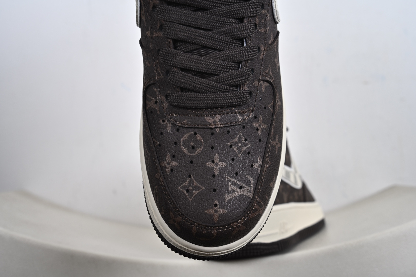 NIke Air Force 1 '07 Low 空军一号低帮 运动鞋 休闲鞋 XL1979-136-Top High Quatity Cheap Sneakers Fashion Clothing Clothes Bags handbags Shoes of all Brand wholesale With The best Quality And Beautiful Price from China Factory Chinese suppliers wholesaler seller NIke Air Force 1 '07 Low 空军一号低帮 运动鞋 休闲鞋 XL1979-136