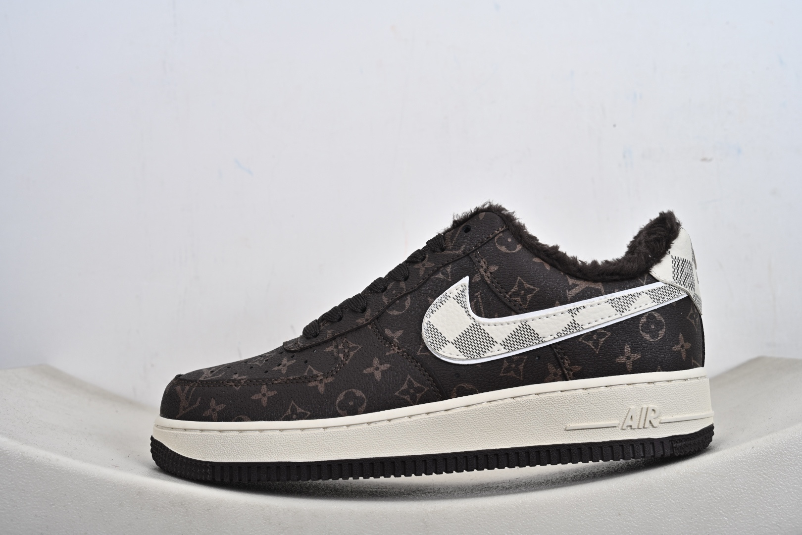 NIke Air Force 1 '07 Low 空军一号低帮 运动鞋 休闲鞋 XL1979-136-Top High Quatity Cheap Sneakers Fashion Clothing Clothes Bags handbags Shoes of all Brand wholesale With The best Quality And Beautiful Price from China Factory Chinese suppliers wholesaler seller NIke Air Force 1 '07 Low 空军一号低帮 运动鞋 休闲鞋 XL1979-136