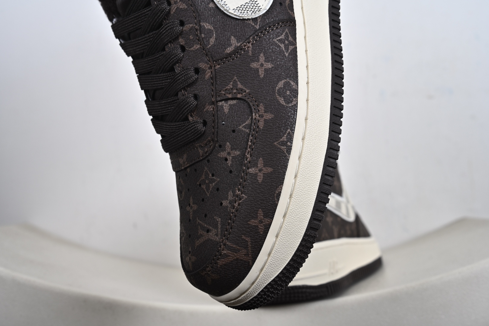 NIke Air Force 1 '07 Low 空军一号低帮 运动鞋 休闲鞋 XL1979-136-Top High Quatity Cheap Sneakers Fashion Clothing Clothes Bags handbags Shoes of all Brand wholesale With The best Quality And Beautiful Price from China Factory Chinese suppliers wholesaler seller NIke Air Force 1 '07 Low 空军一号低帮 运动鞋 休闲鞋 XL1979-136