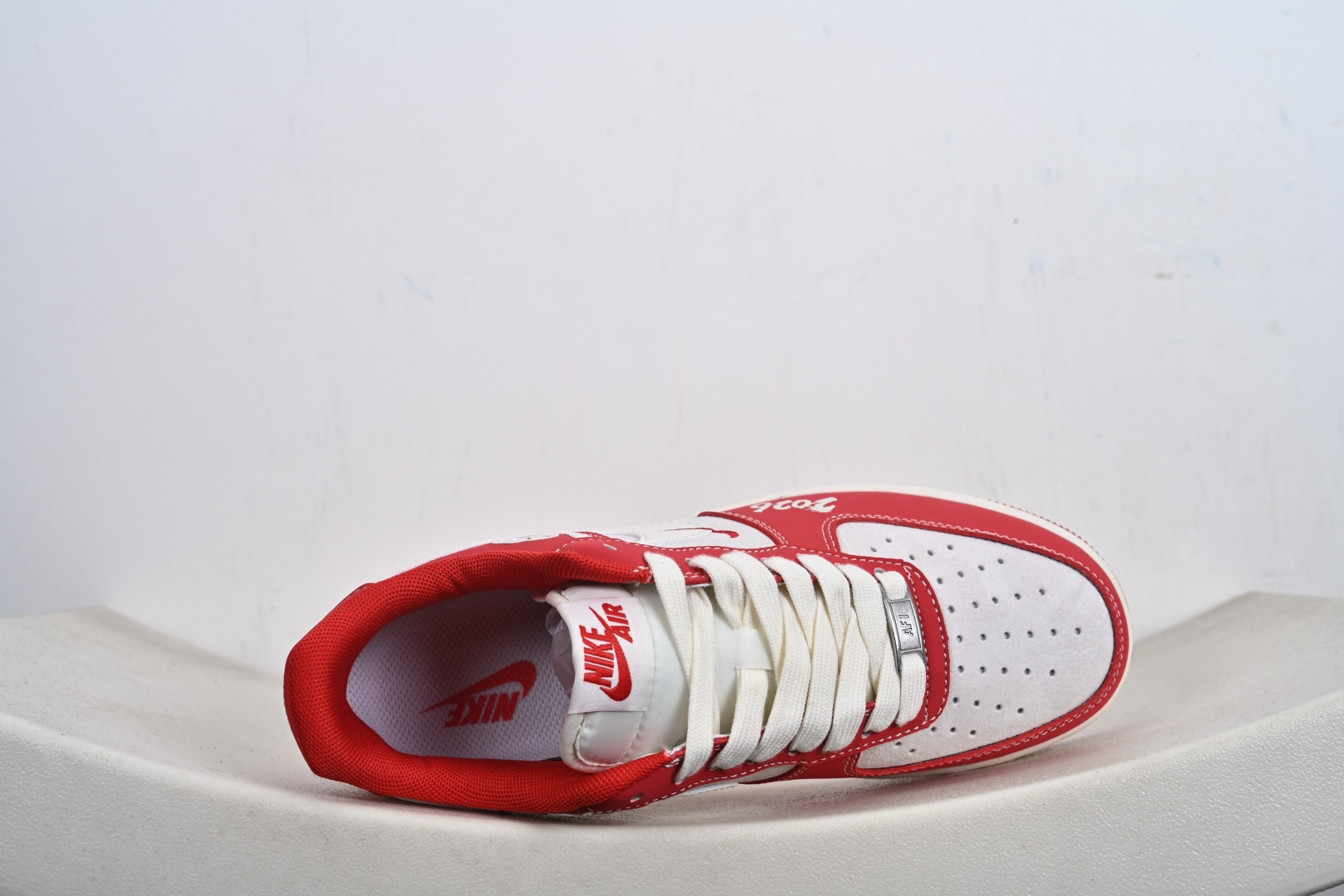 Nike Air Force1 07 low 马年限定 DX3688-206