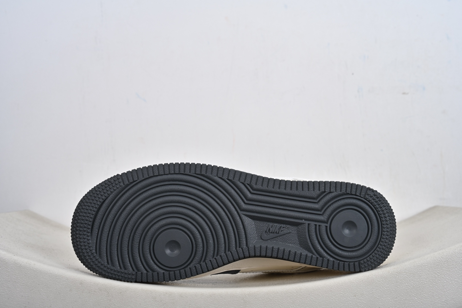 Nike Air Force1 07 low 马年限定 ZH2598-607-Top High Quatity Cheap Sneakers Fashion Clothing Clothes Bags handbags Shoes of all Brand wholesale With The best Quality And Beautiful Price from China Factory Chinese suppliers wholesaler seller Nike Air Force1 07 low 马年限定 ZH2598-607