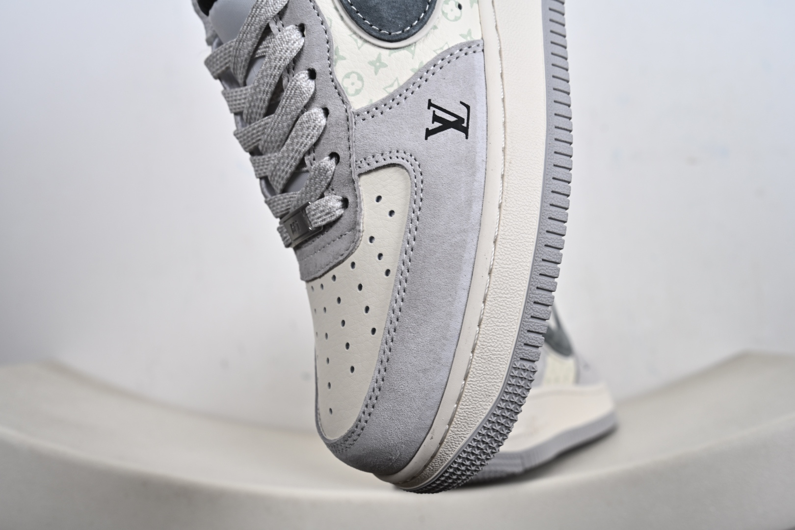 NIke Air Force 1 '07 Low 空军一号低帮 运动鞋 休闲鞋 CX5050-Y46-Top High Quatity Cheap Sneakers Fashion Clothing Clothes Bags handbags Shoes of all Brand wholesale With The best Quality And Beautiful Price from China Factory Chinese suppliers wholesaler seller NIke Air Force 1 '07 Low 空军一号低帮 运动鞋 休闲鞋 CX5050-Y46
